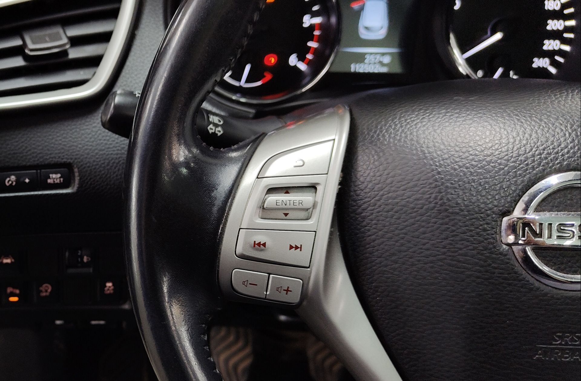 Nissan Qashqai 1.5 dCi N-Connecta 4x2 - foto 25