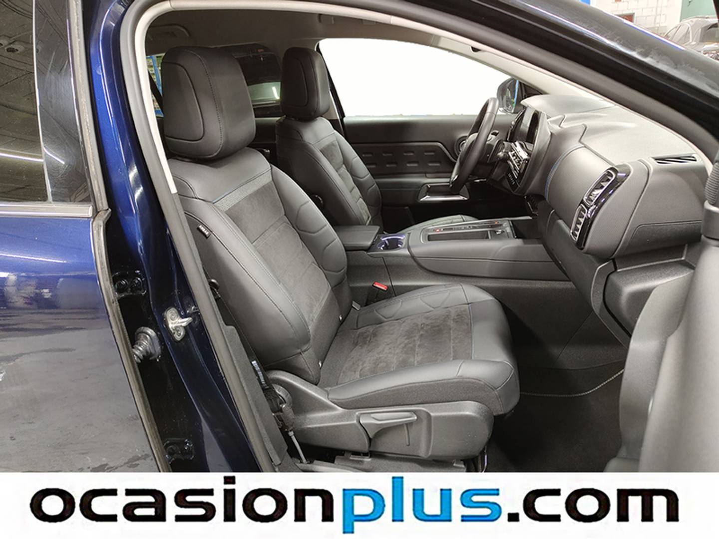 Foto Citroën C5 Aircross Citroen C5 Aircross PureTech 130 S&S Shine Pack EAT8 (131 CV)