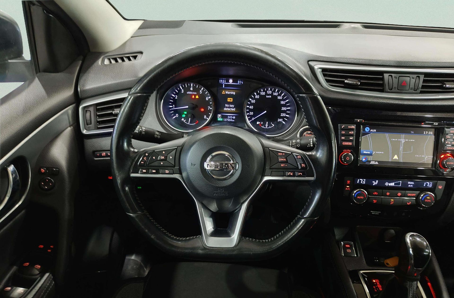 Nissan Qashqai DIG-T 115 N-Connecta Xtronic - foto 21