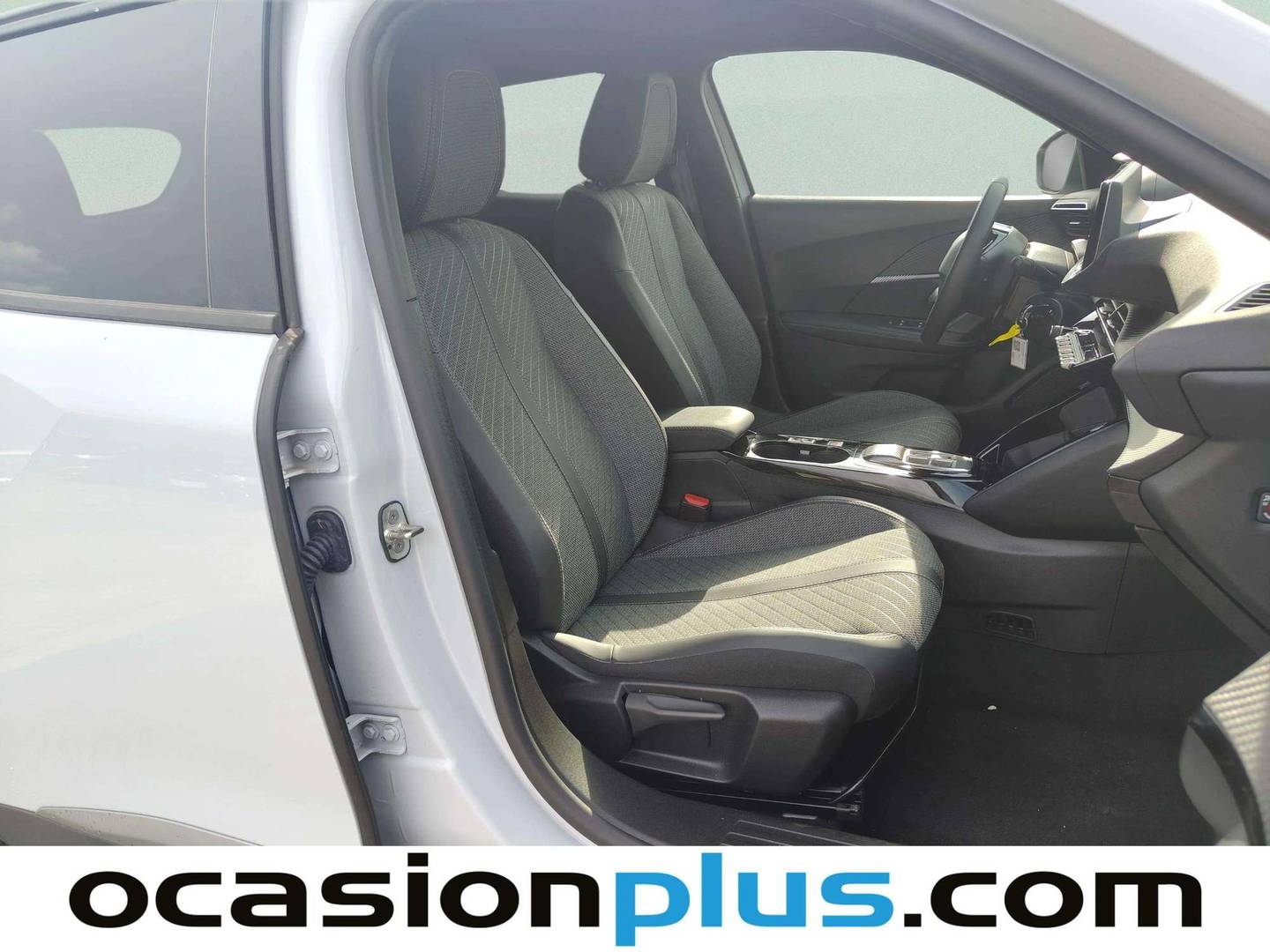 Peugeot 2008 Peugeot 2008 Allure Hybrid eDCS6 (145 CV) de segunda mano