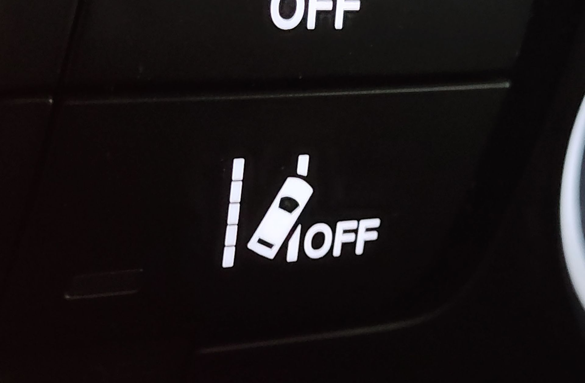 Jeep Renegade eHybrid 1.5 Altitude DCT - foto 32