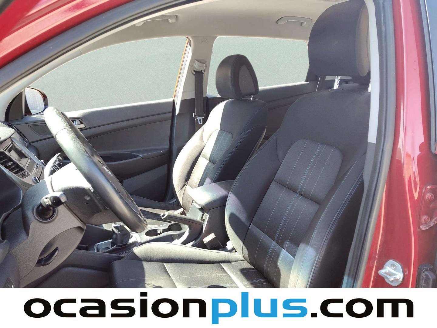 Foto asientos delanteros Hyundai Tucson Hyundai Tucson 1.7 CRDI BlueDrive Essence 4x2 (115 CV)