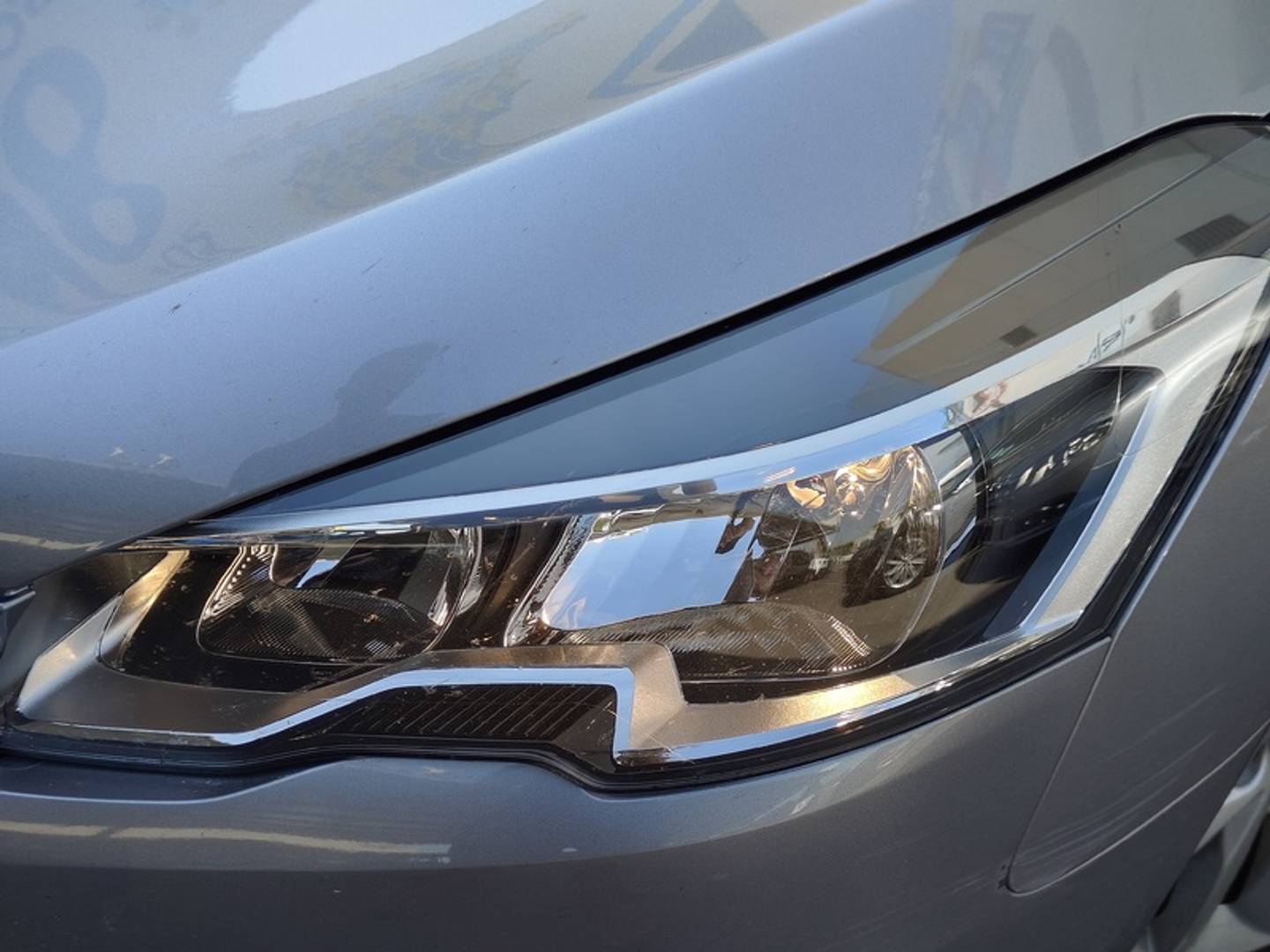 Foto Peugeot 508 Peugeot 508 SW Peugeot 508 SW 1.6 BlueHDI Active 88 kW (120 CV)