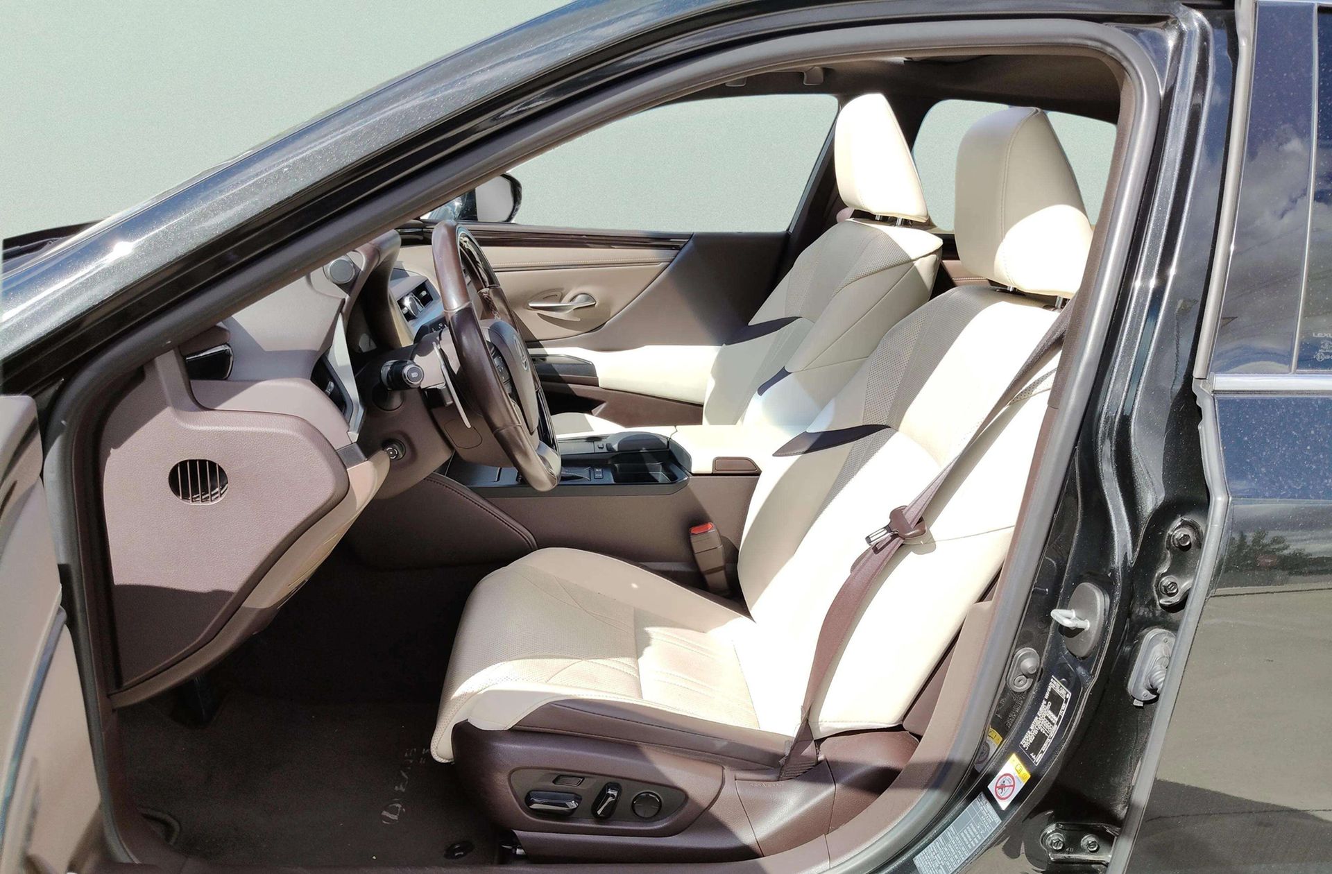 Lexus ES 300h Executive - foto 13