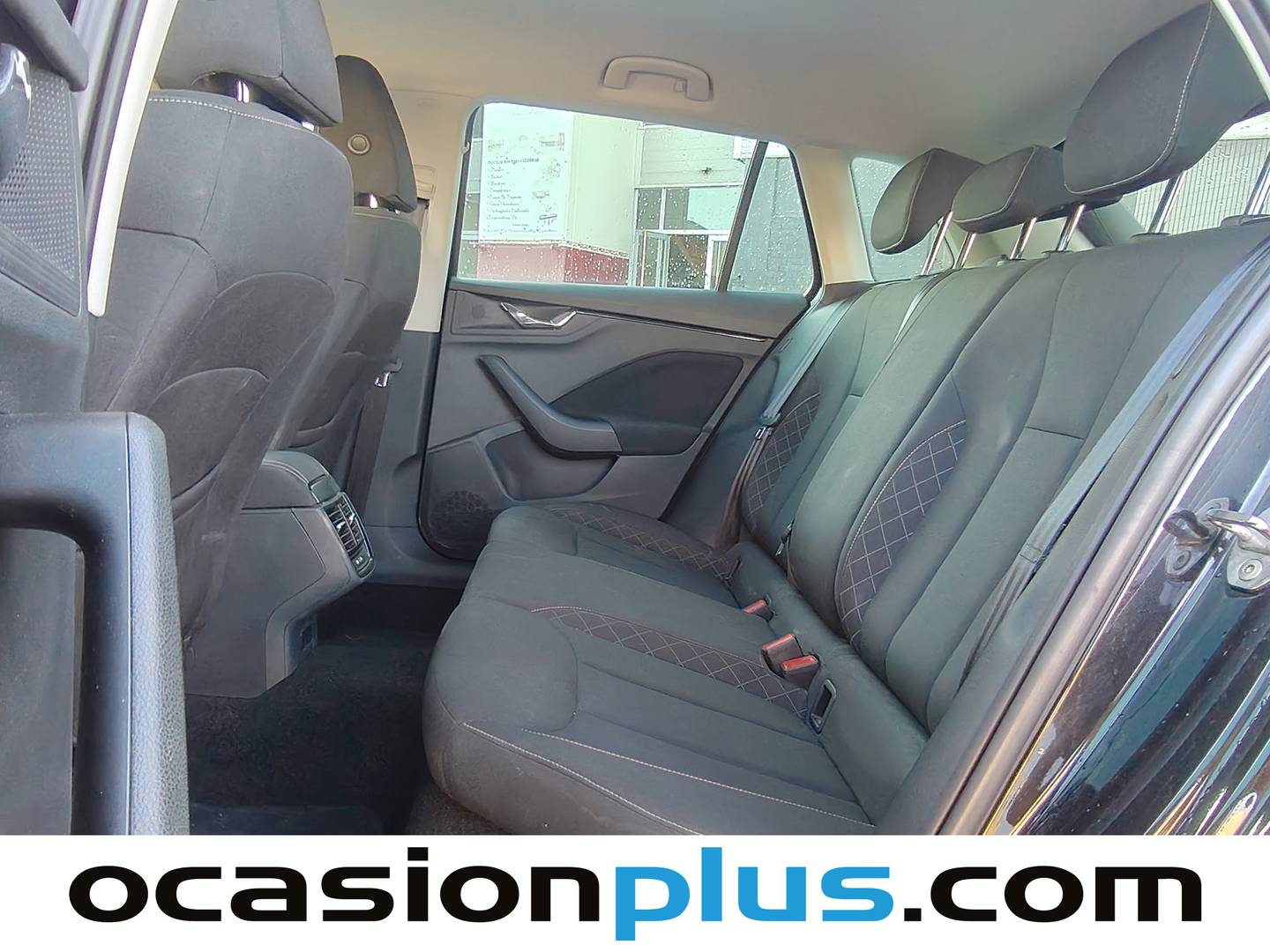 Foto asientos traseros Skoda Kamiq Skoda Kamiq 1.0 TSI Ambition (110 CV)