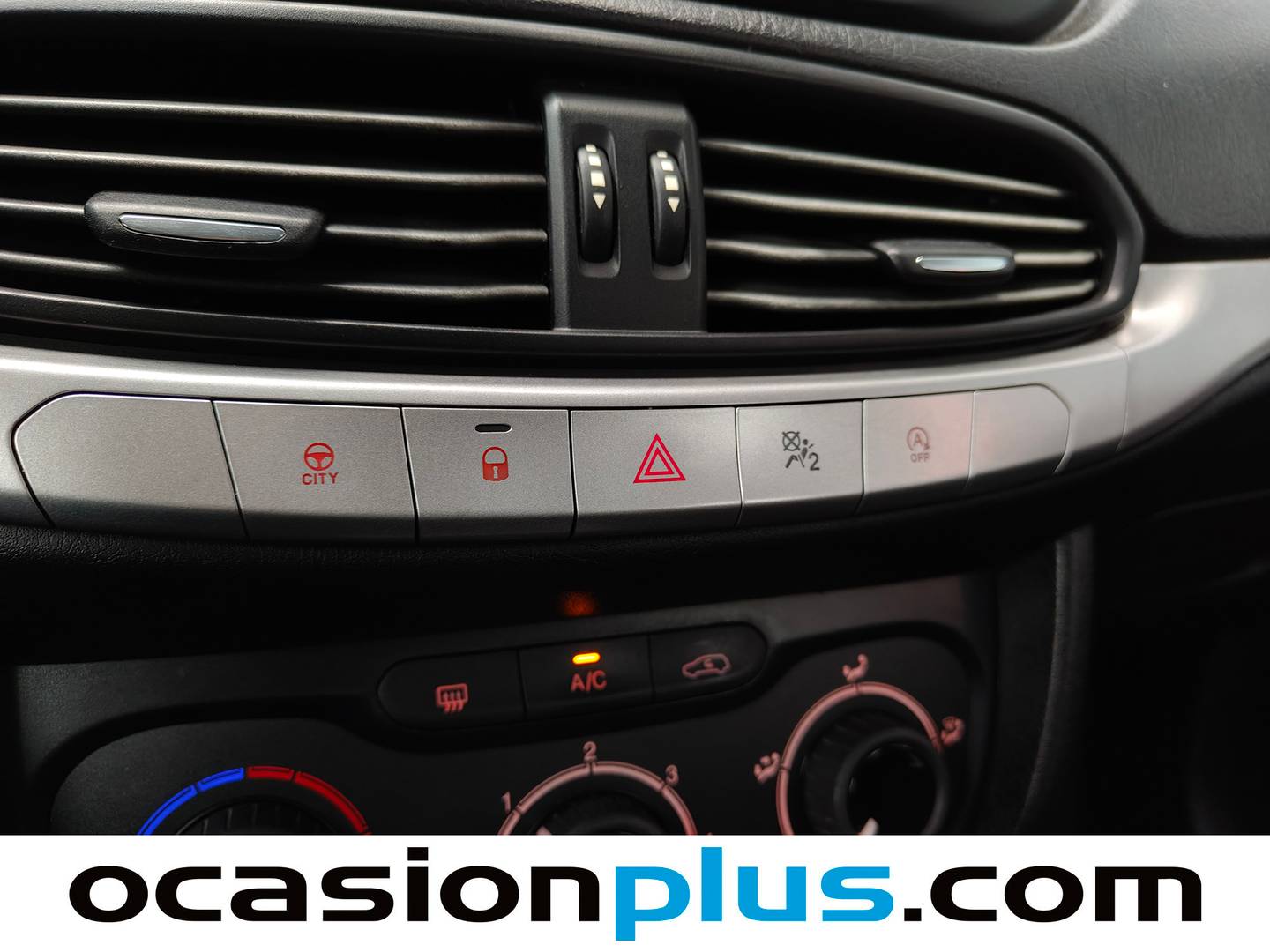 Extras del Fiat Tipo Fiat Tipo Sedan Sedan 1.3 Multijet II Easy (95 CV)