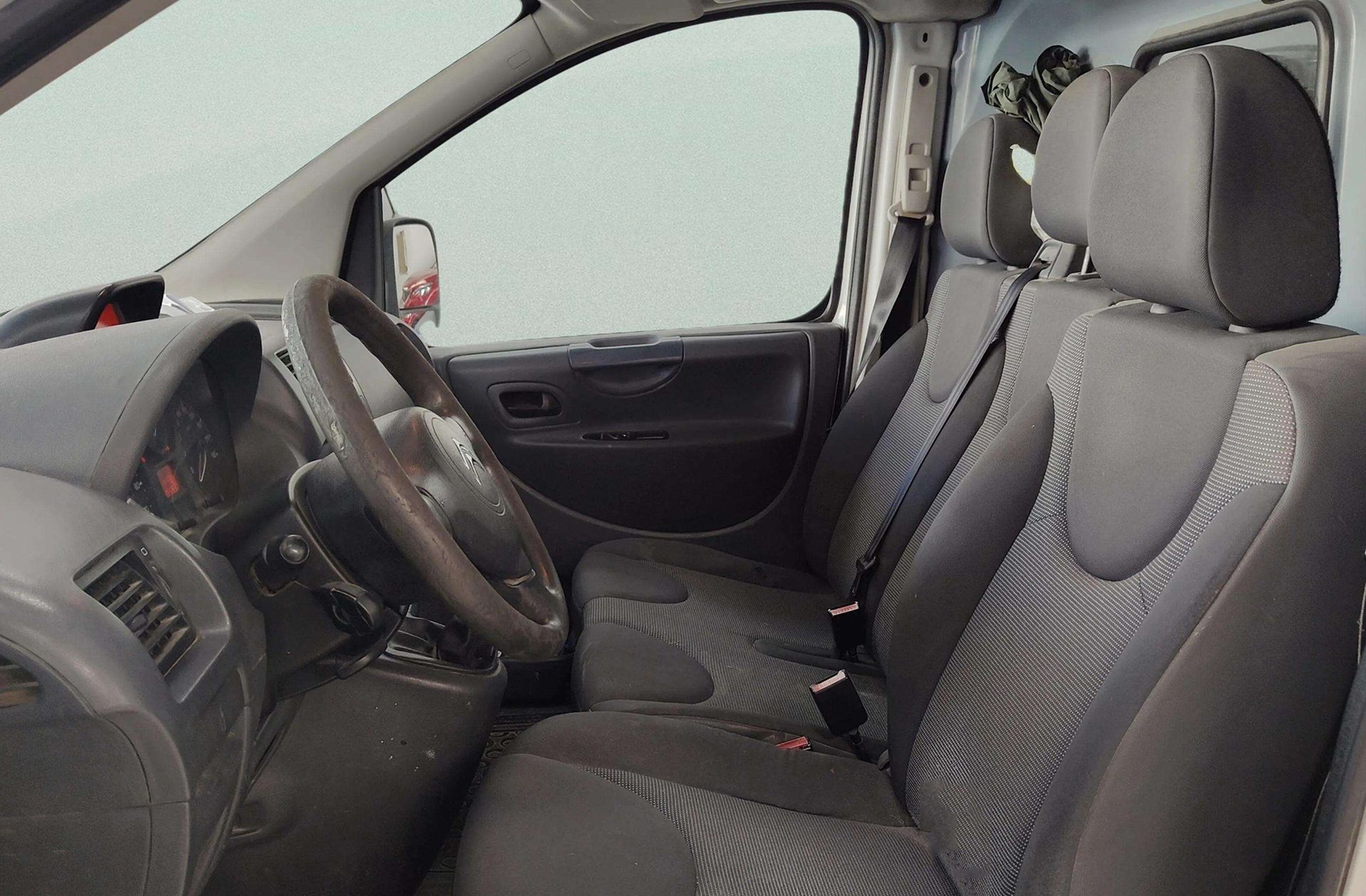 Citroën Jumpy Furgon HDi 125 27 L1H1 - foto 8