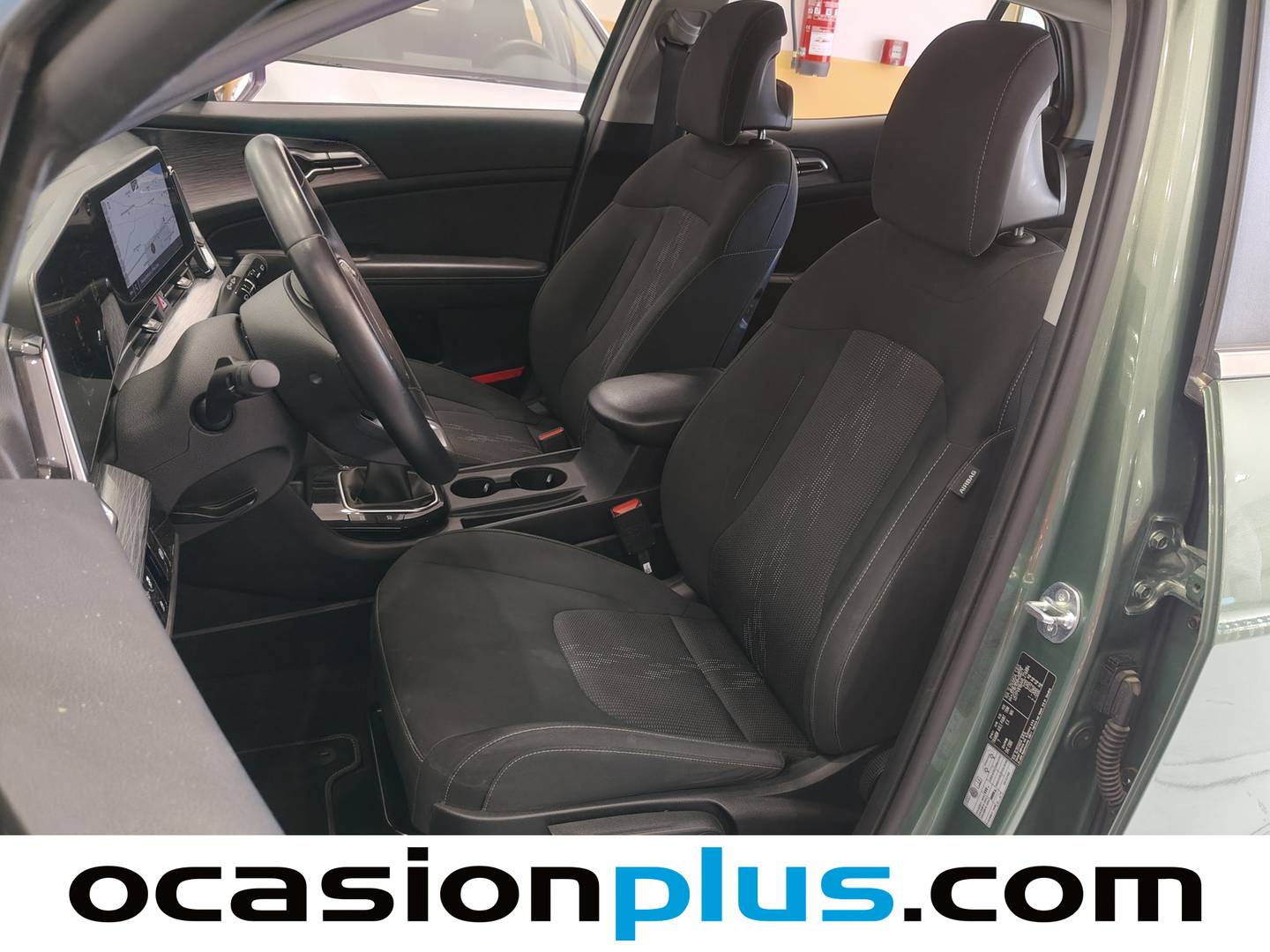 Foto asientos delanteros KIA Sportage KIA Sportage 1.6 T-GDi MHEV Drive 4x2 (150 CV)