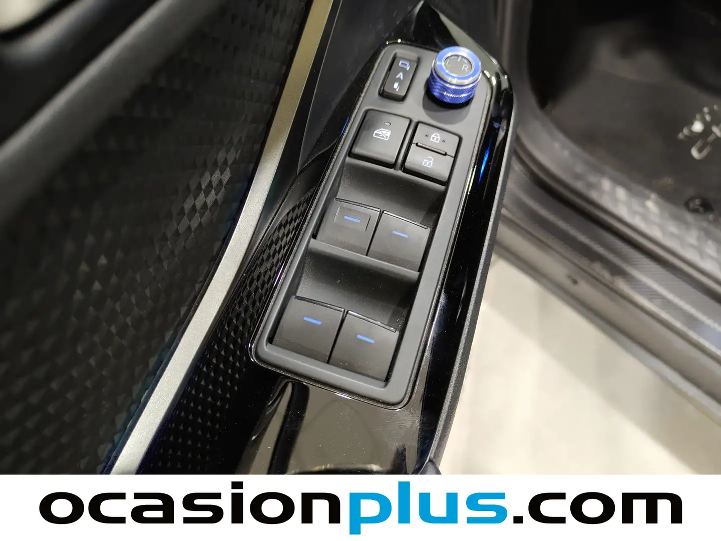 Foto Toyota C-HR Toyota C-HR 180H Advance (184 CV)