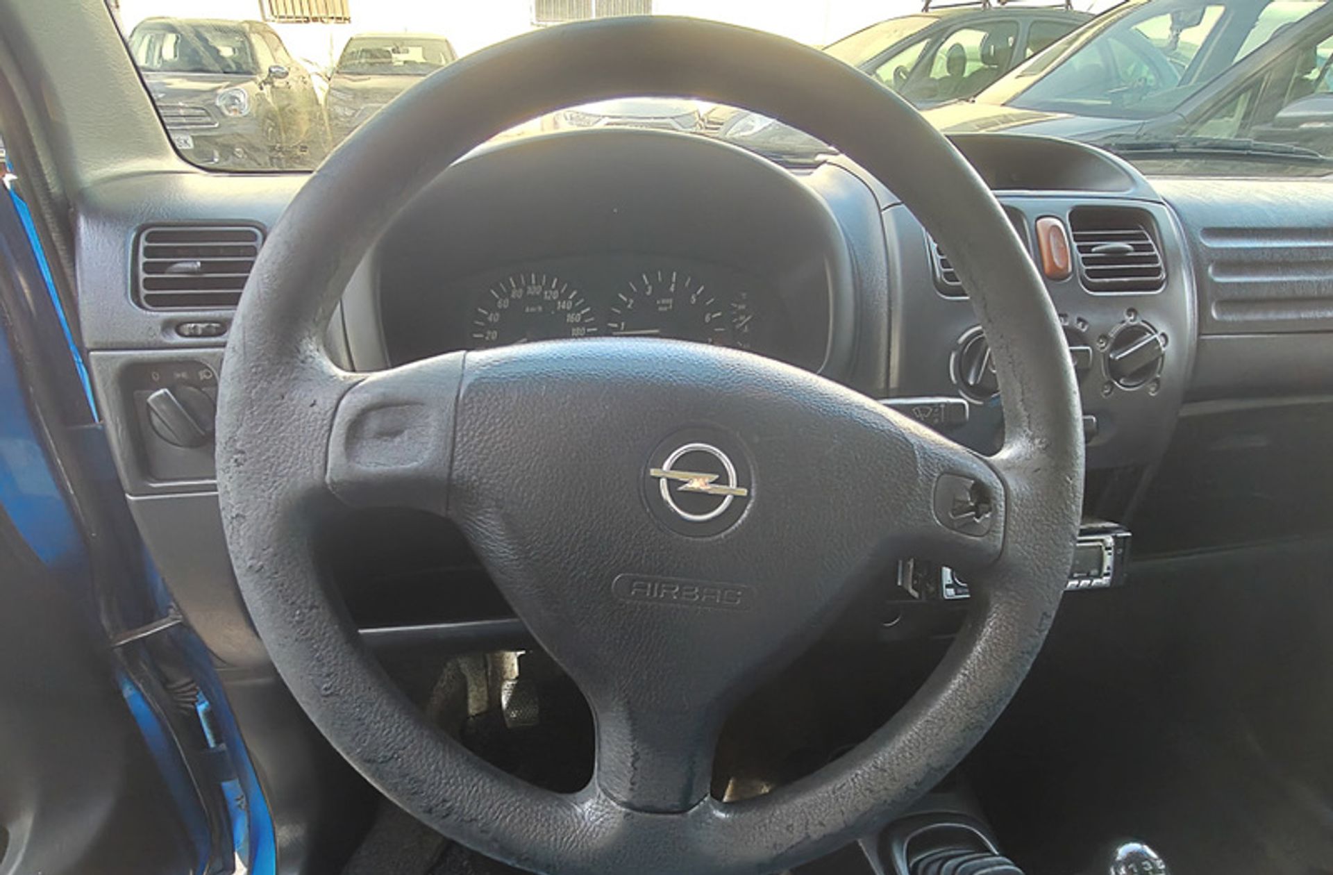 Opel Agila 1.2 16V - foto 17