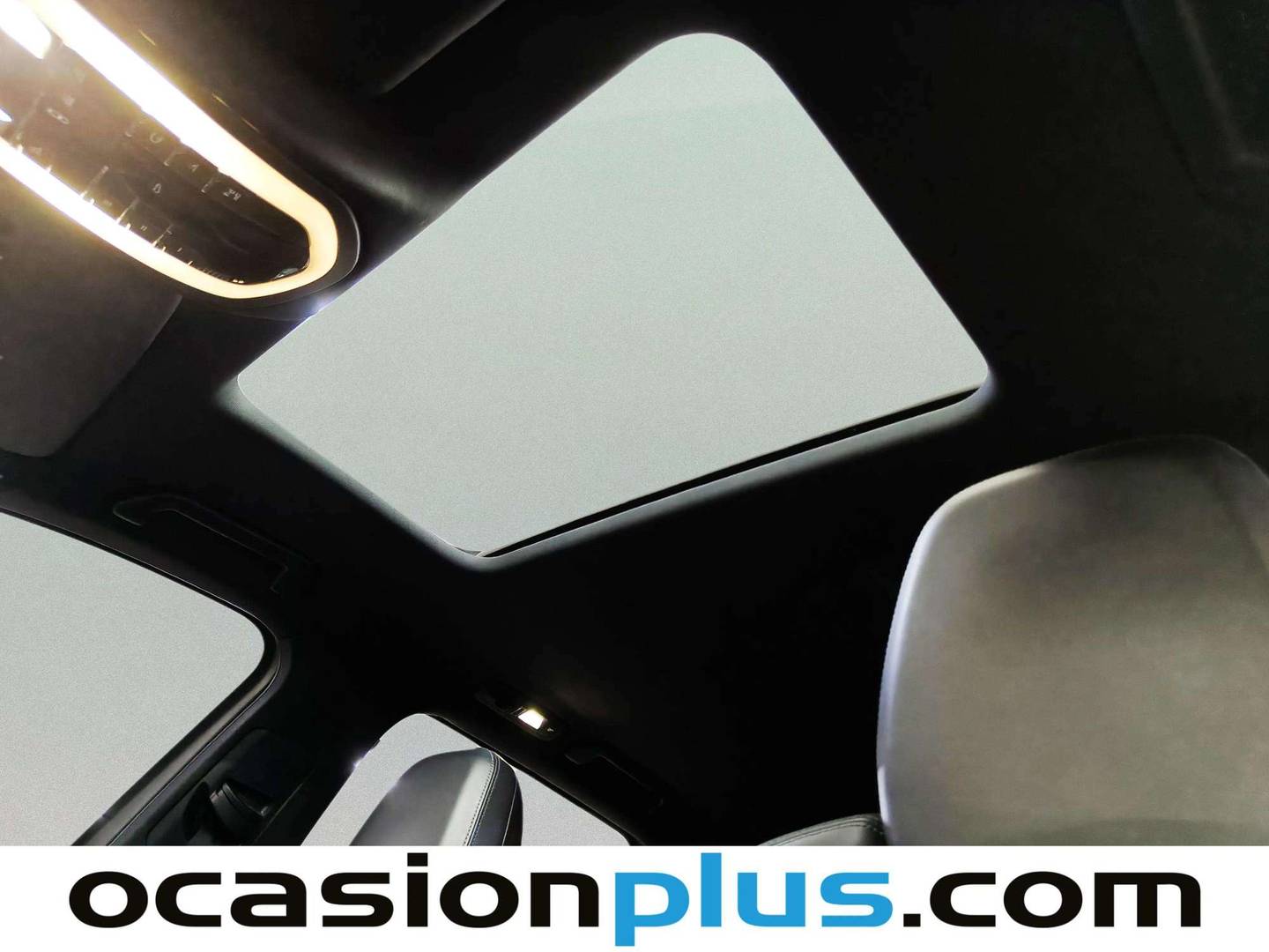 Equipamiento del Porsche Cayenne Porsche Cayenne E-Hybrid Tiptronic (380 CV)