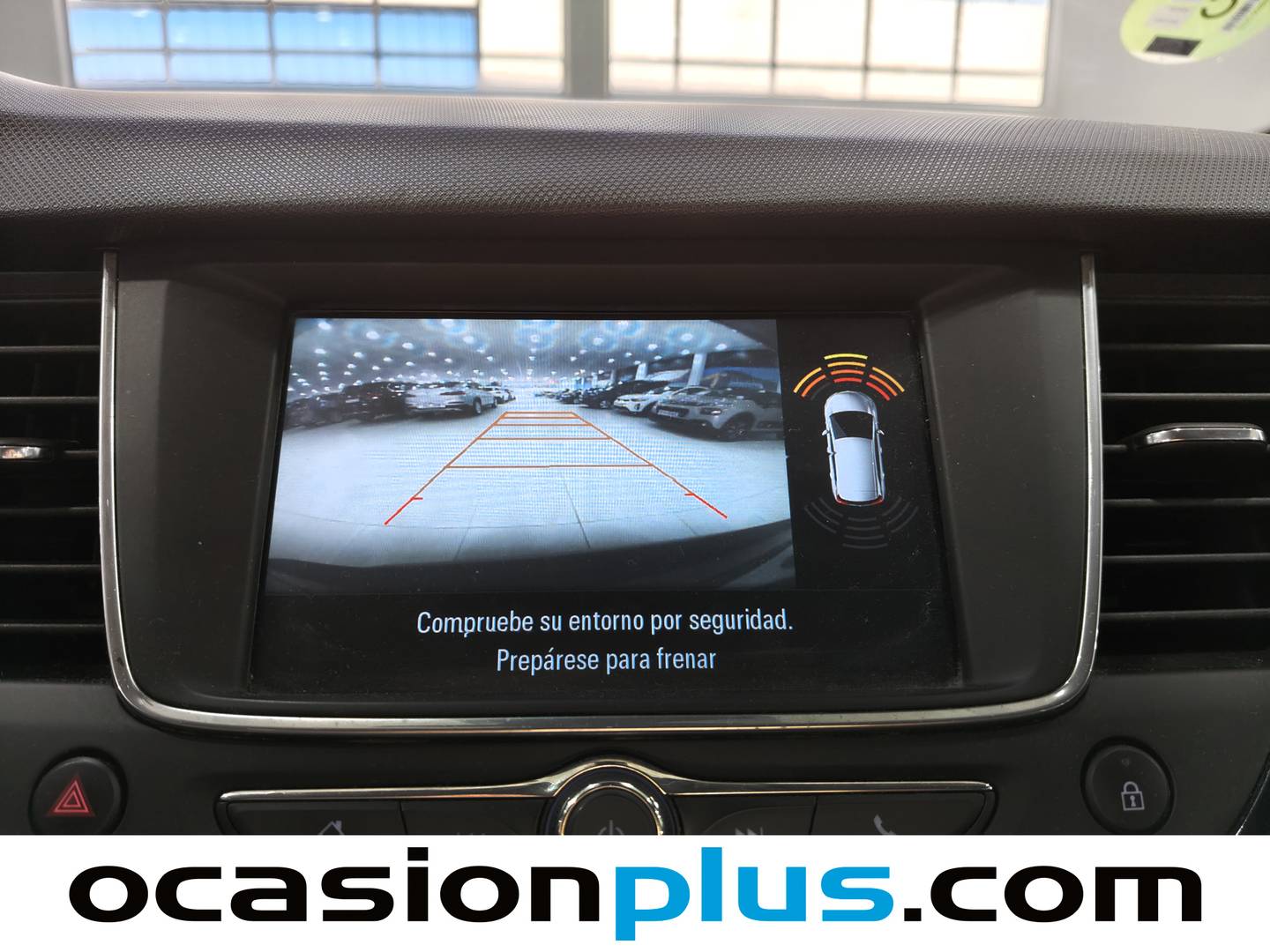 Extras y acabados del Opel Crossland X Opel Crossland X 1.2 S&S Design Line 120 Aniversario (110 CV)