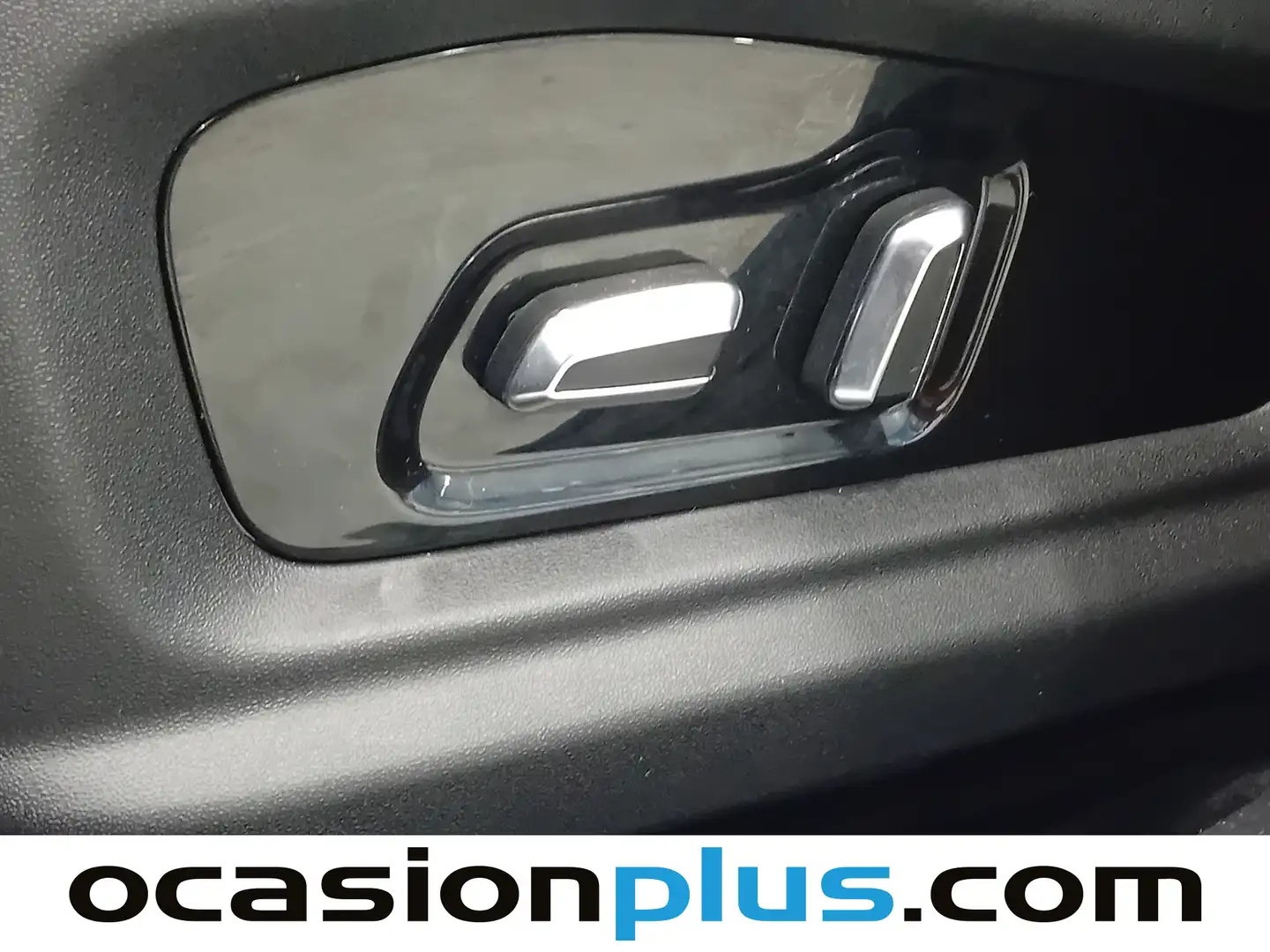 Foto OMODA 5 Omoda 5 1.6 T-GDI Premium DCT (185 CV)