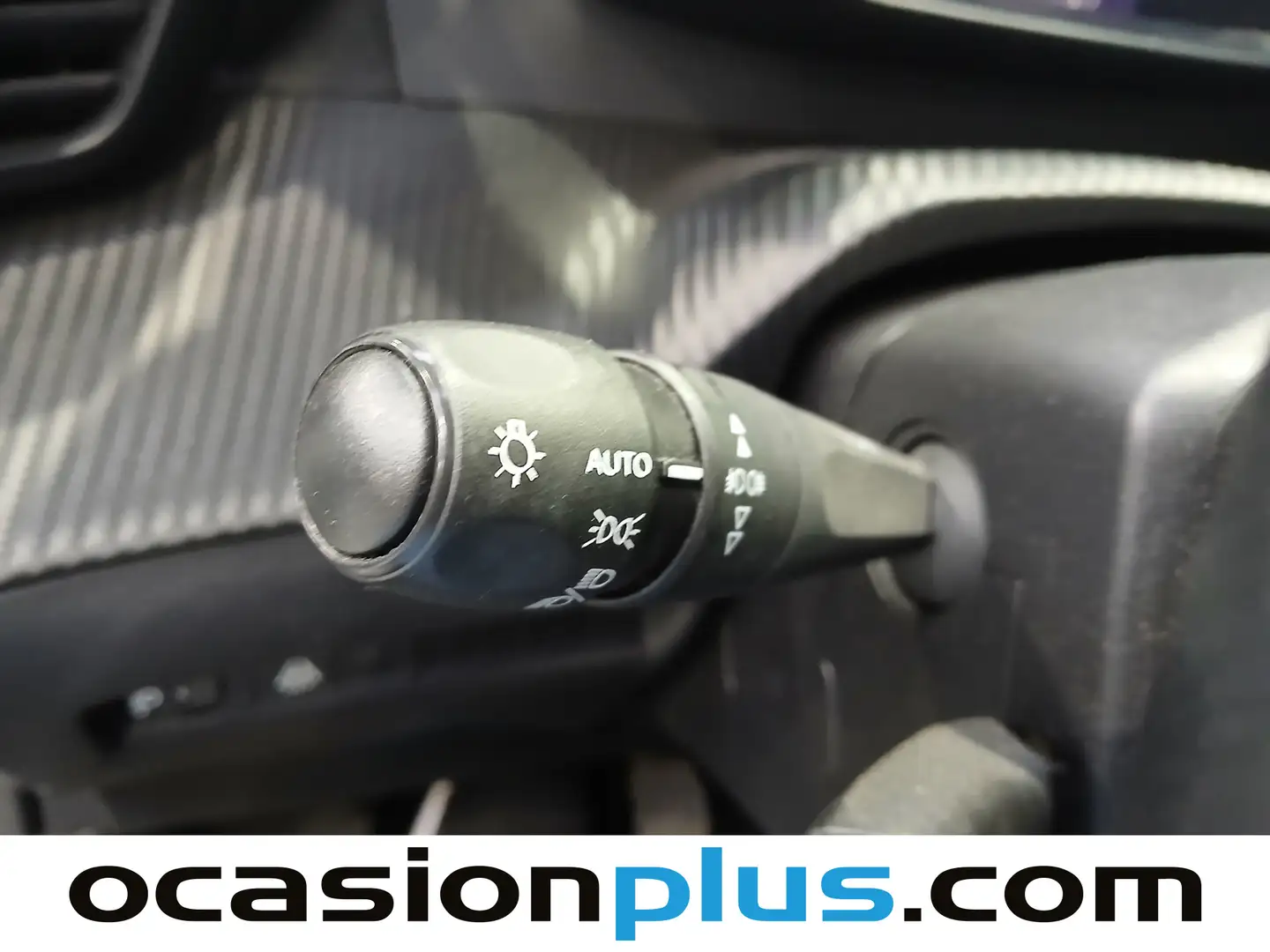 Foto Peugeot 2008 Peugeot 2008 BlueHDi 110 Allure Pack (110 CV)