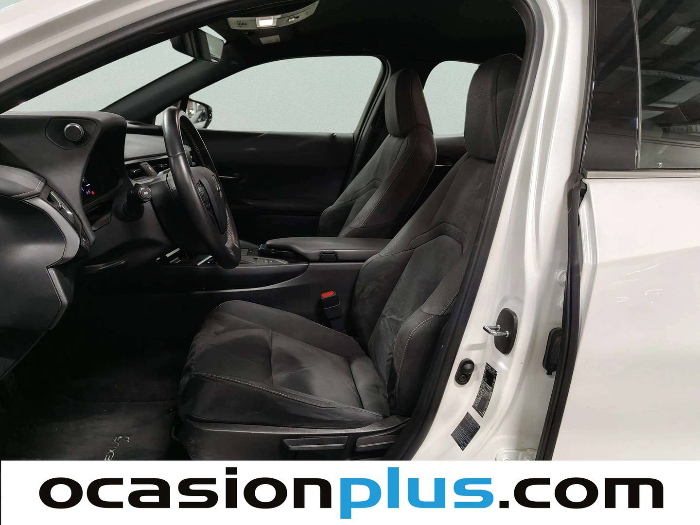 Foto asientos delanteros Lexus UX Lexus UX 250h Business 2WD (184 CV)