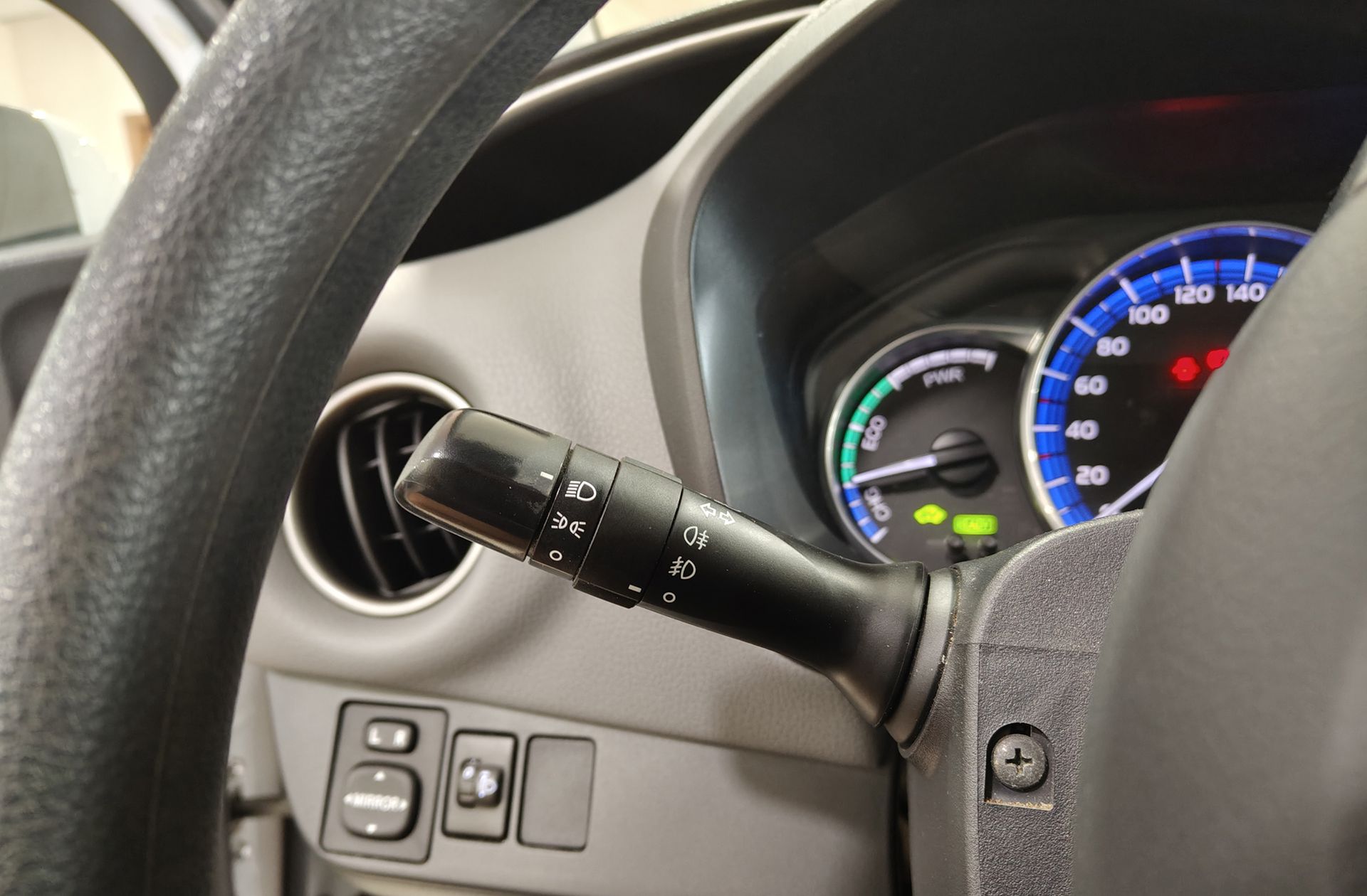 Toyota Yaris 1.5 Hybrid Active - foto 19