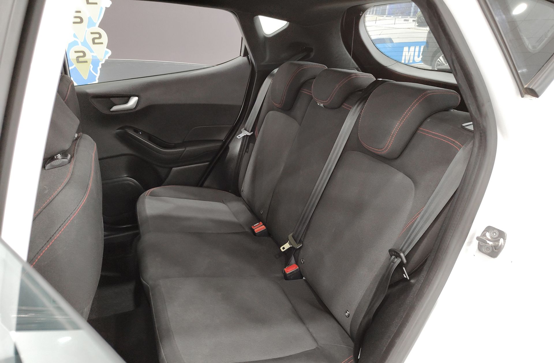 Ford Fiesta 1.0 EcoBoost MHEV ST-Line - foto 13