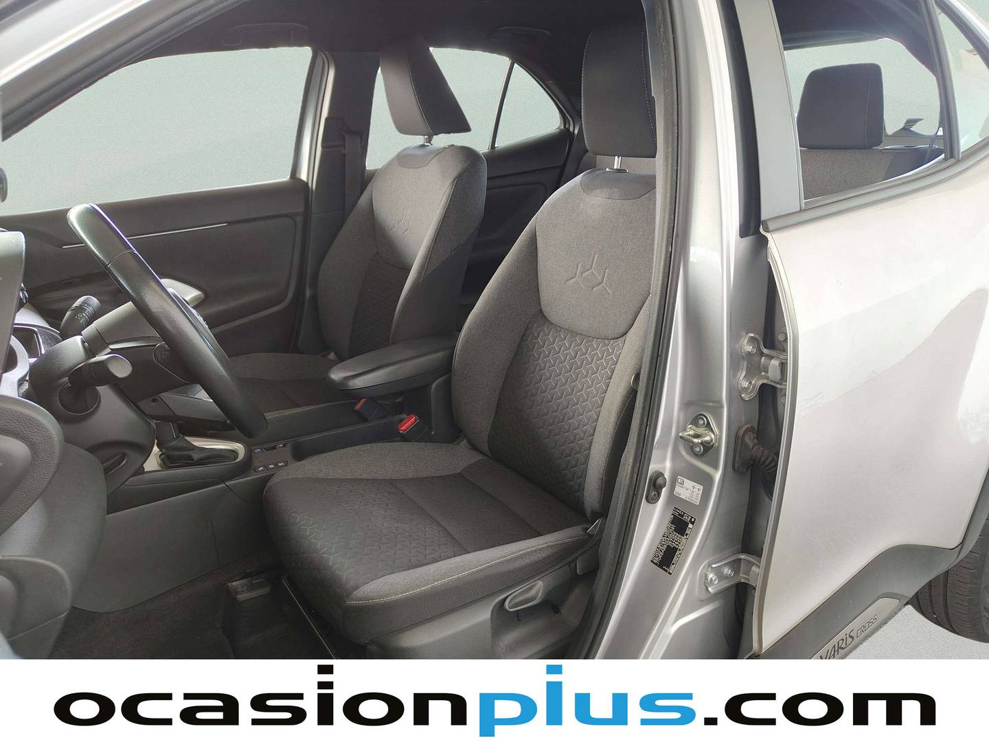 Foto asientos delanteros Toyota Yaris Cross Toyota Yaris Cross 120H Active Tech (116 CV)