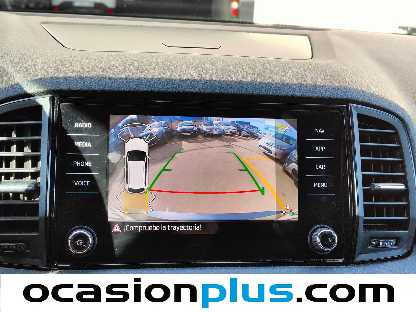 Foto Skoda Karoq Skoda Karoq 1.5 TSI ACT Sportline DSG (150 CV)