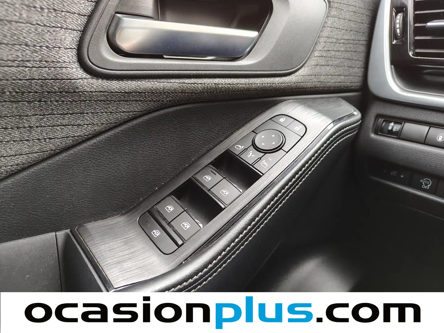 Foto Nissan X-TRAIL Nissan X-Trail 1.5 VC Turbo MHEV N-Connecta Xtronic (163 CV) 7 Plazas