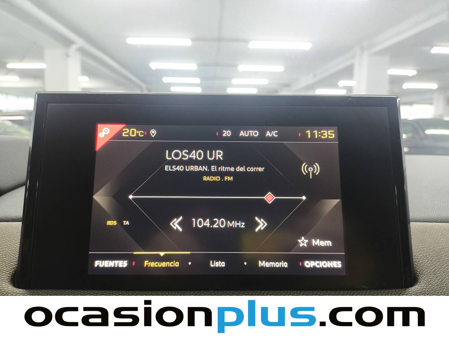 Foto DS DS 3 Crossback DS DS3 Crossback BlueHDi 100 So Chic (100 CV)