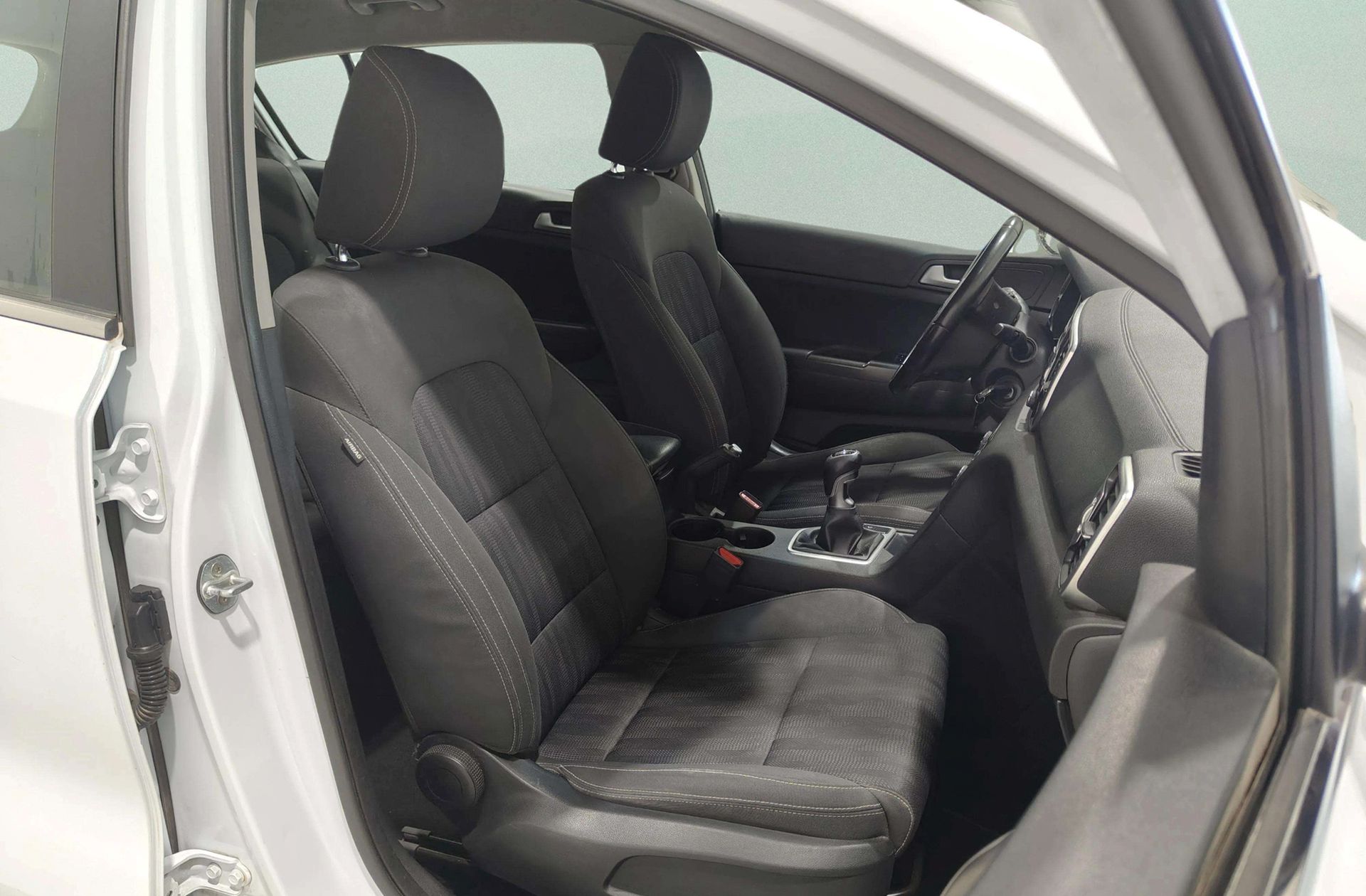 Kia Sportage 1.6 GDi Concept 4x2 - foto 16