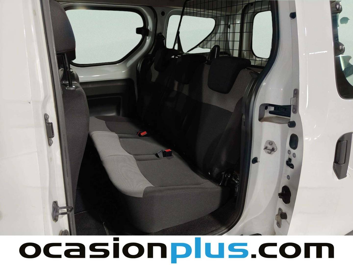 Foto asientos traseros Dacia Dokker Dacia Dokker Essential 1.6 ECO-G (109 CV)
