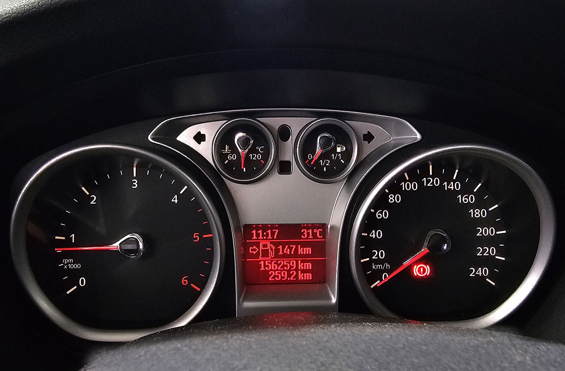 Ford Focus 1.6 TDCi Trend - foto 18