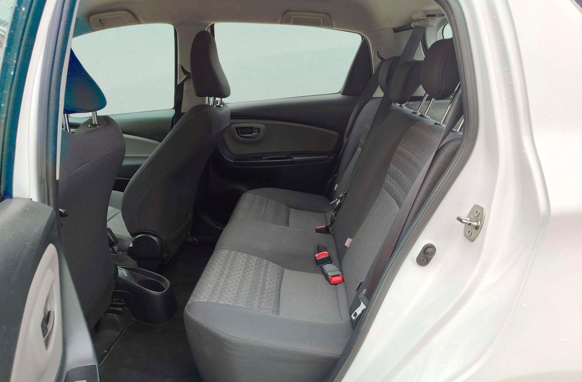 Toyota Yaris 1.3 Feel - foto 10