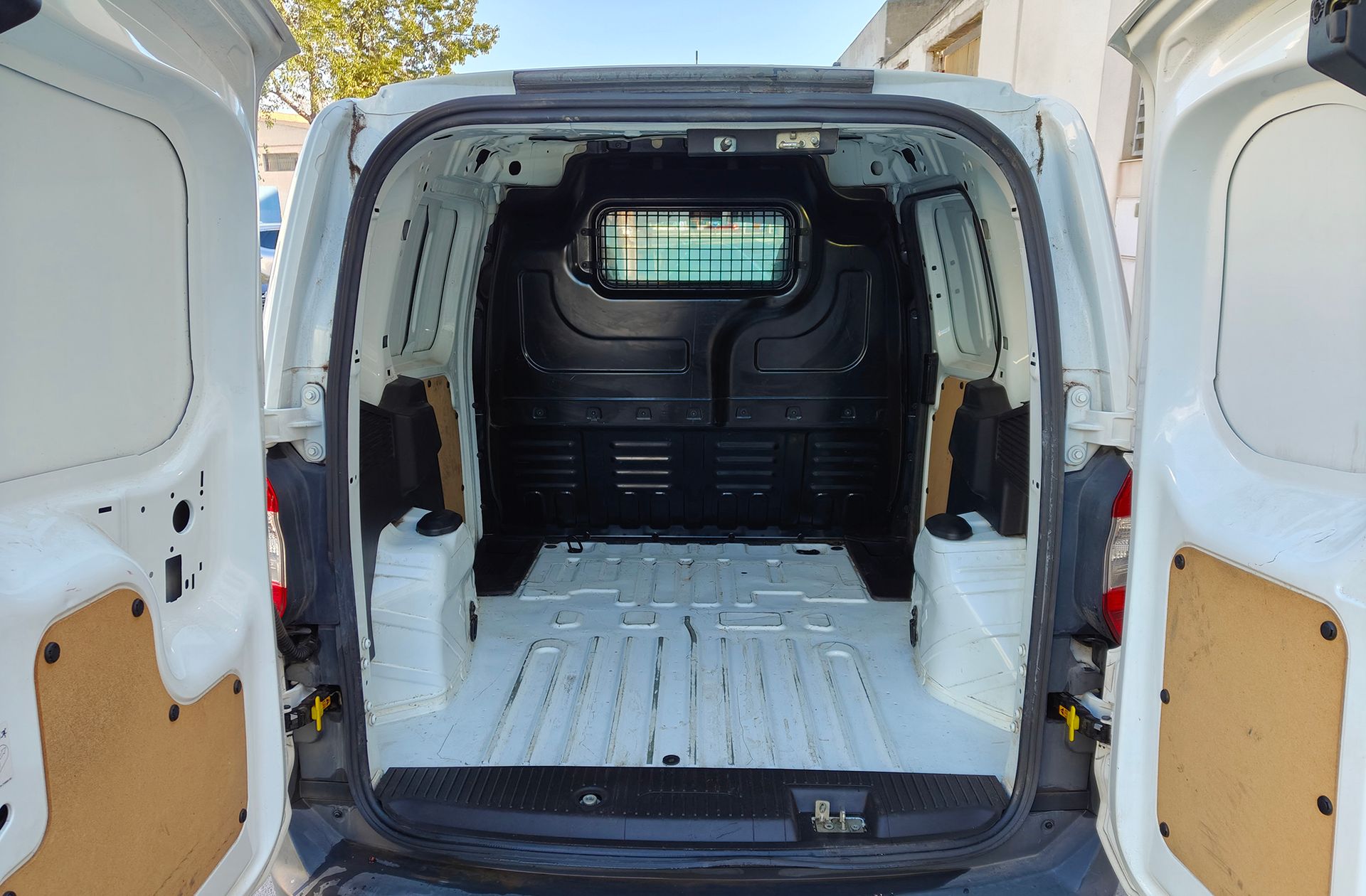 Ford Transit Furgon 1.5 TDCi Trend - foto 13