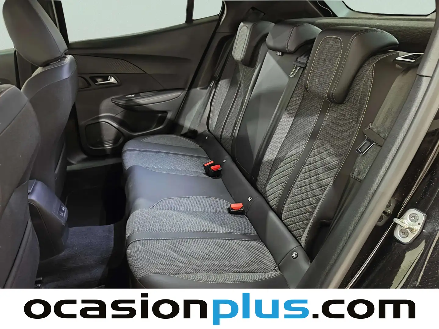 Foto Peugeot 2008 Peugeot 2008 PureTech 100 S&S Allure (100 CV)