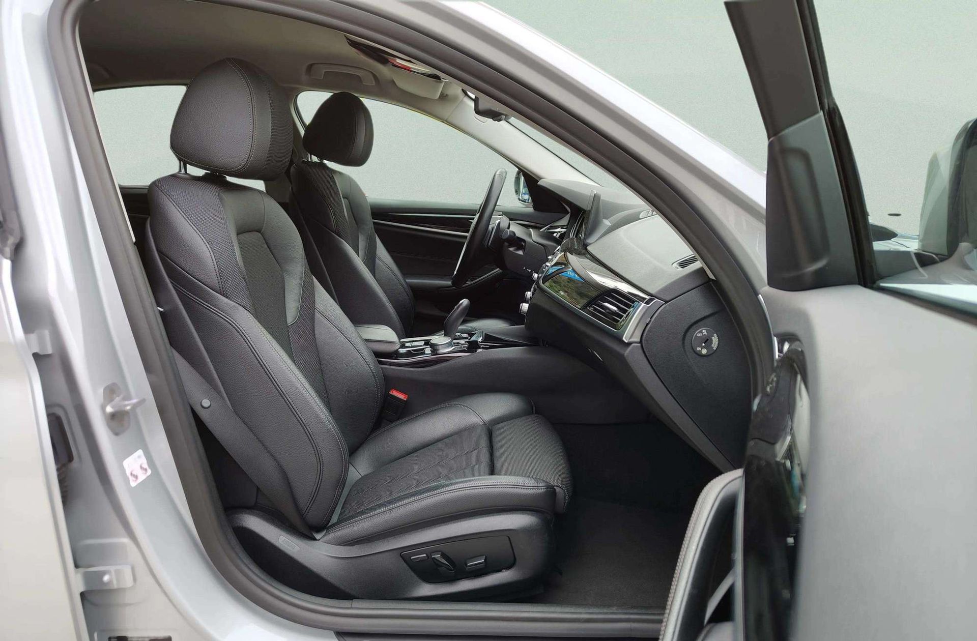 BMW Serie 5 520d Pack Sport Line - foto 23