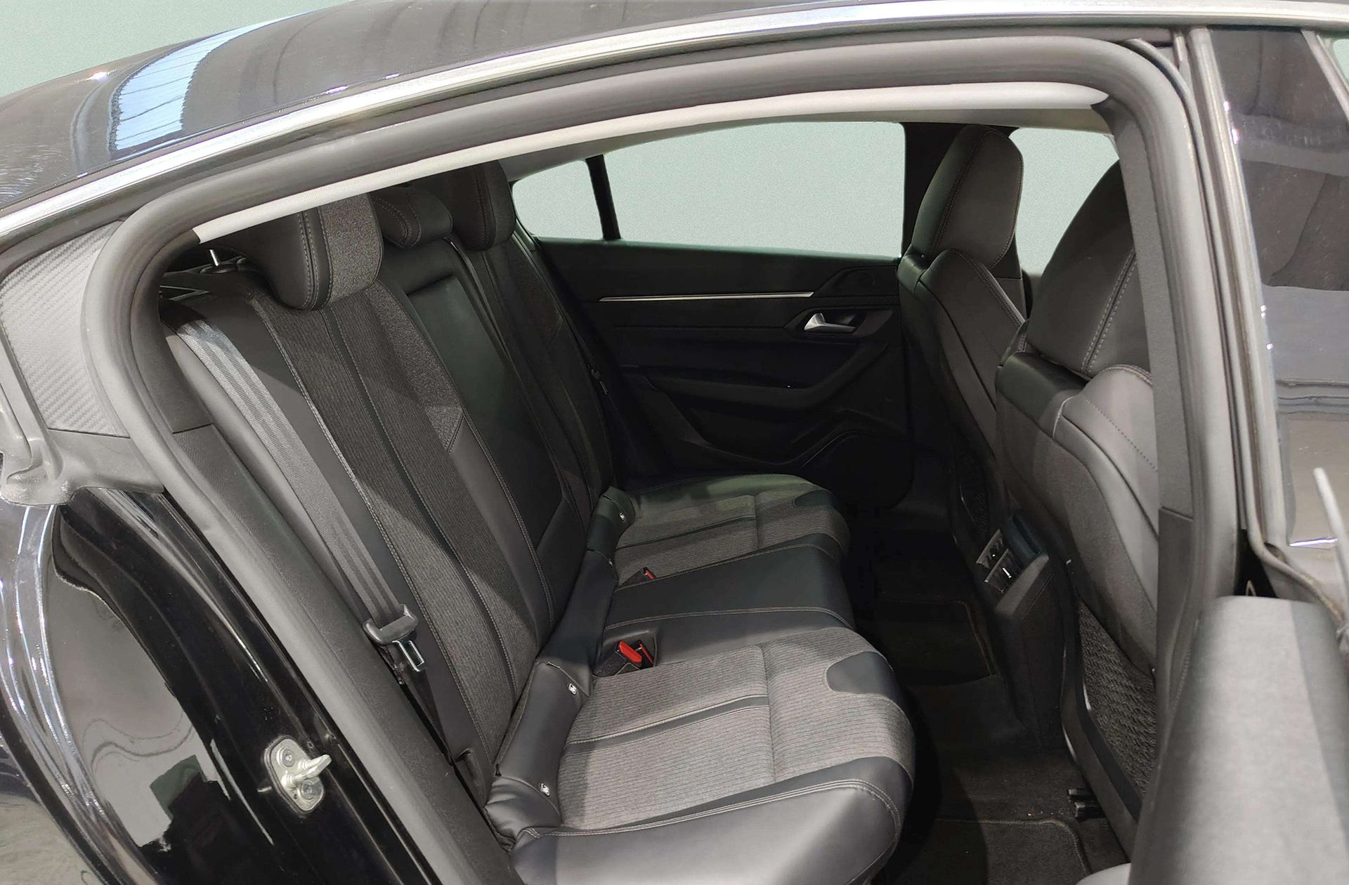 Peugeot 508 BlueHDi 160 Allure EAT8 - foto 19