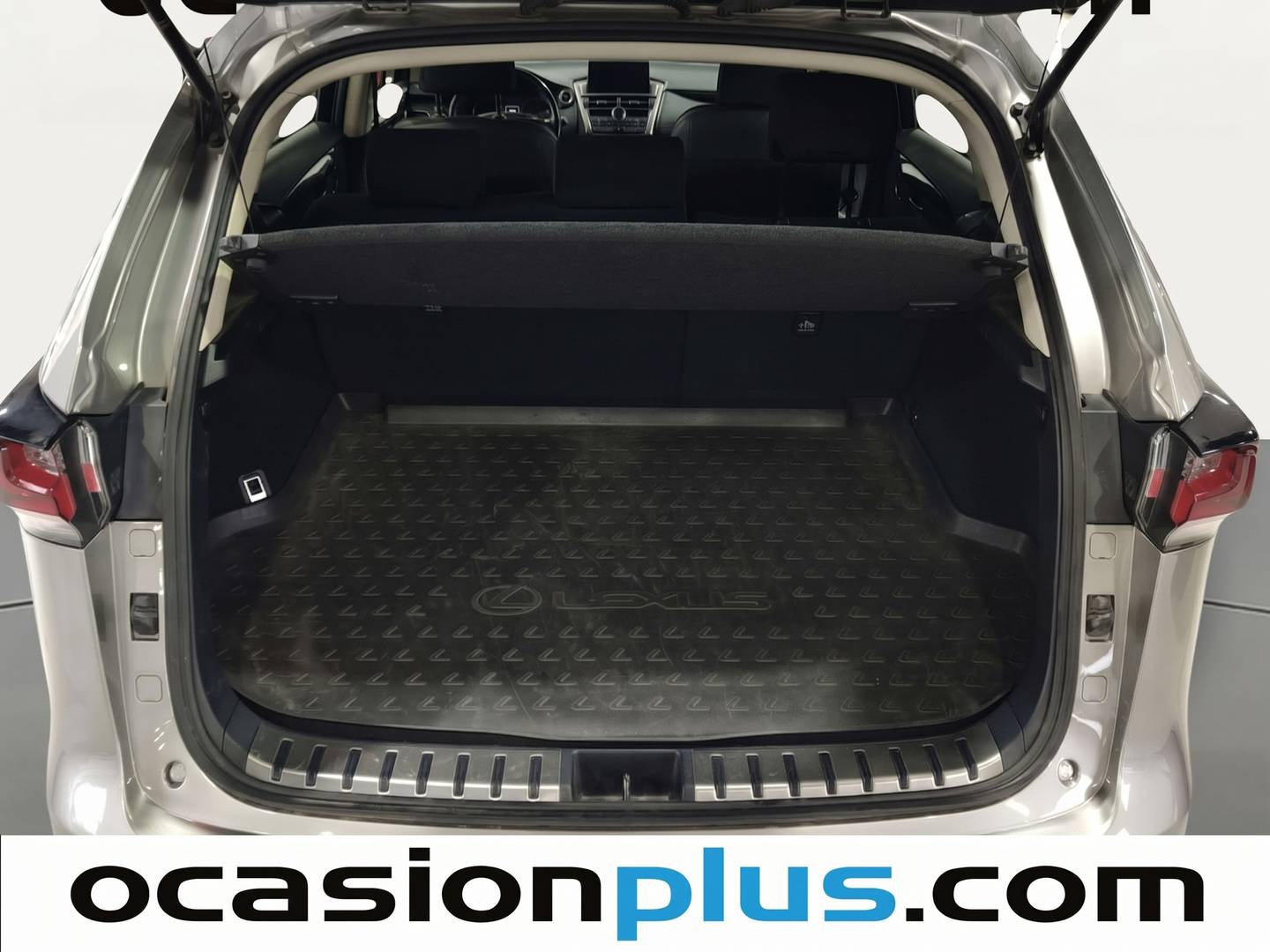 Fotos maletero Lexus NX Lexus NX 300h Corporate 2WD (197 CV)