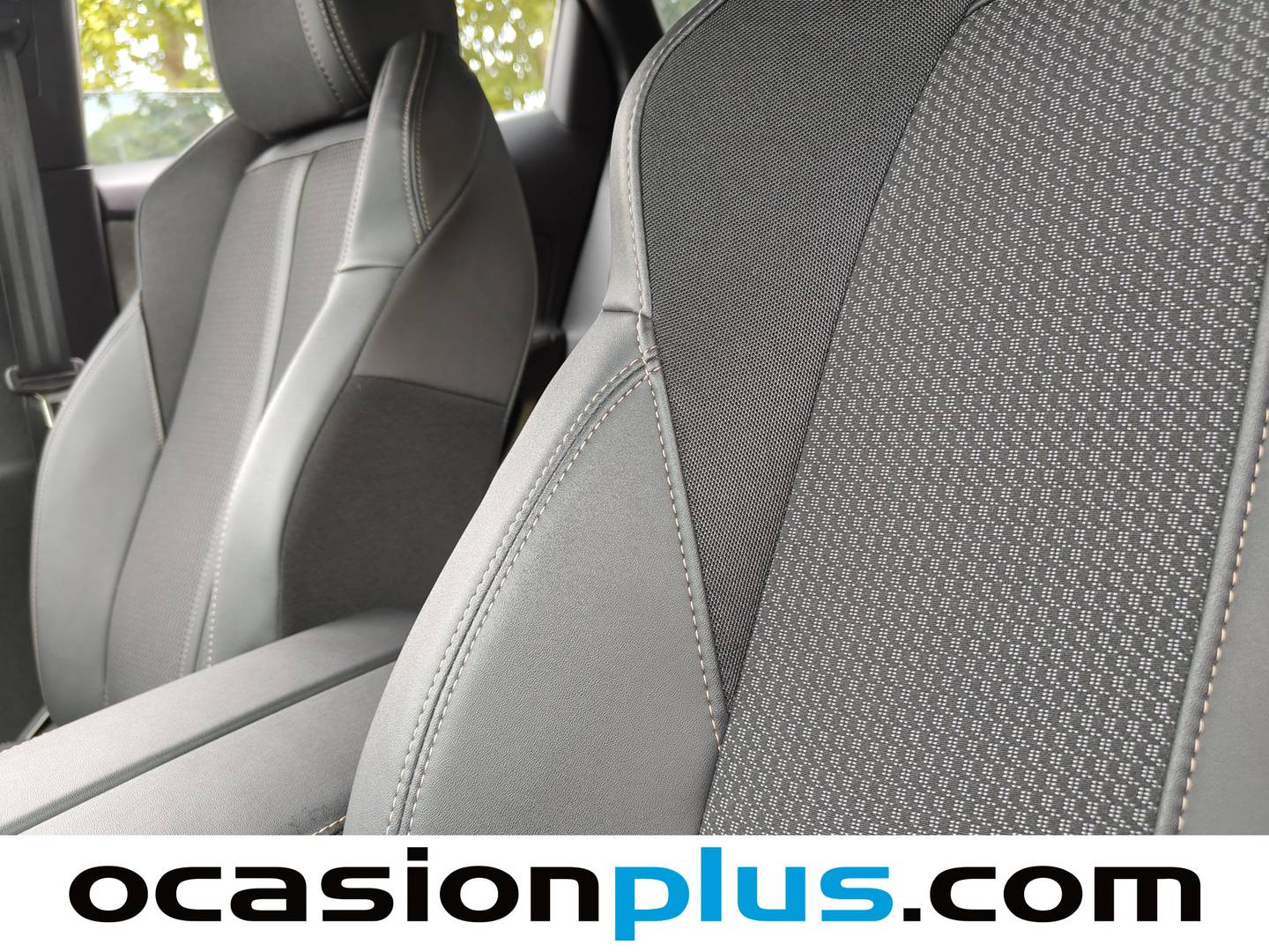 Foto Peugeot 3008 Hybrid Peugeot 3008 Hybrid GT eDCS6 (136 CV)