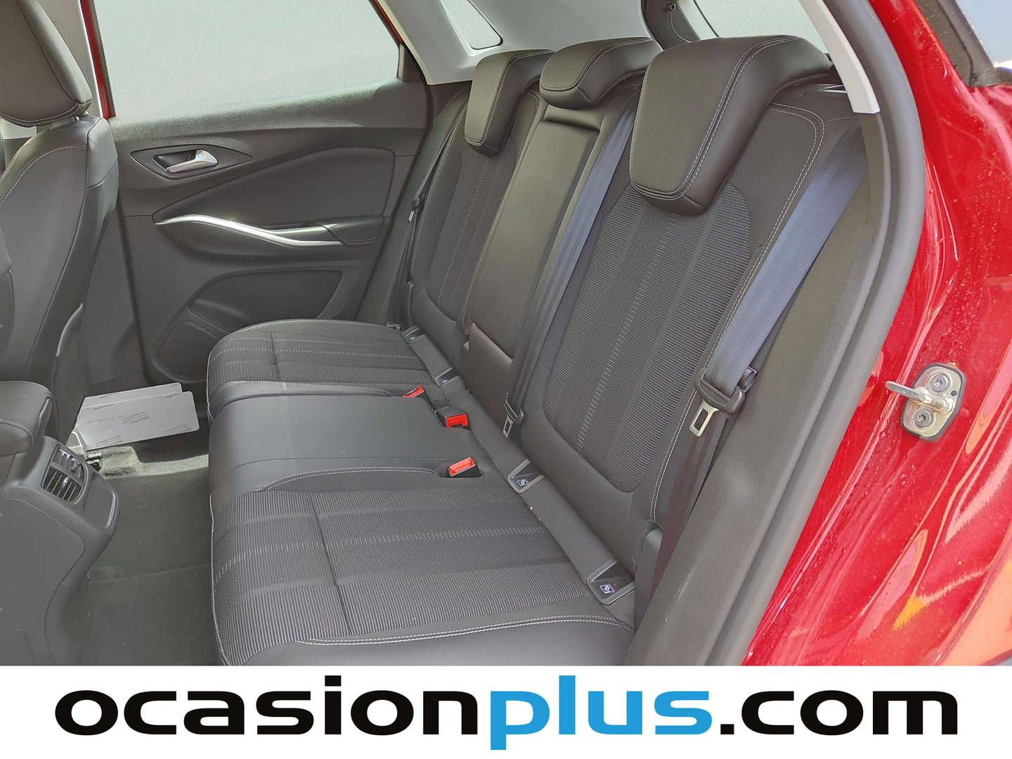 Foto asientos traseros Opel Grandland Opel Grandland 1.2 Turbo XHT S&S GS (130 CV)