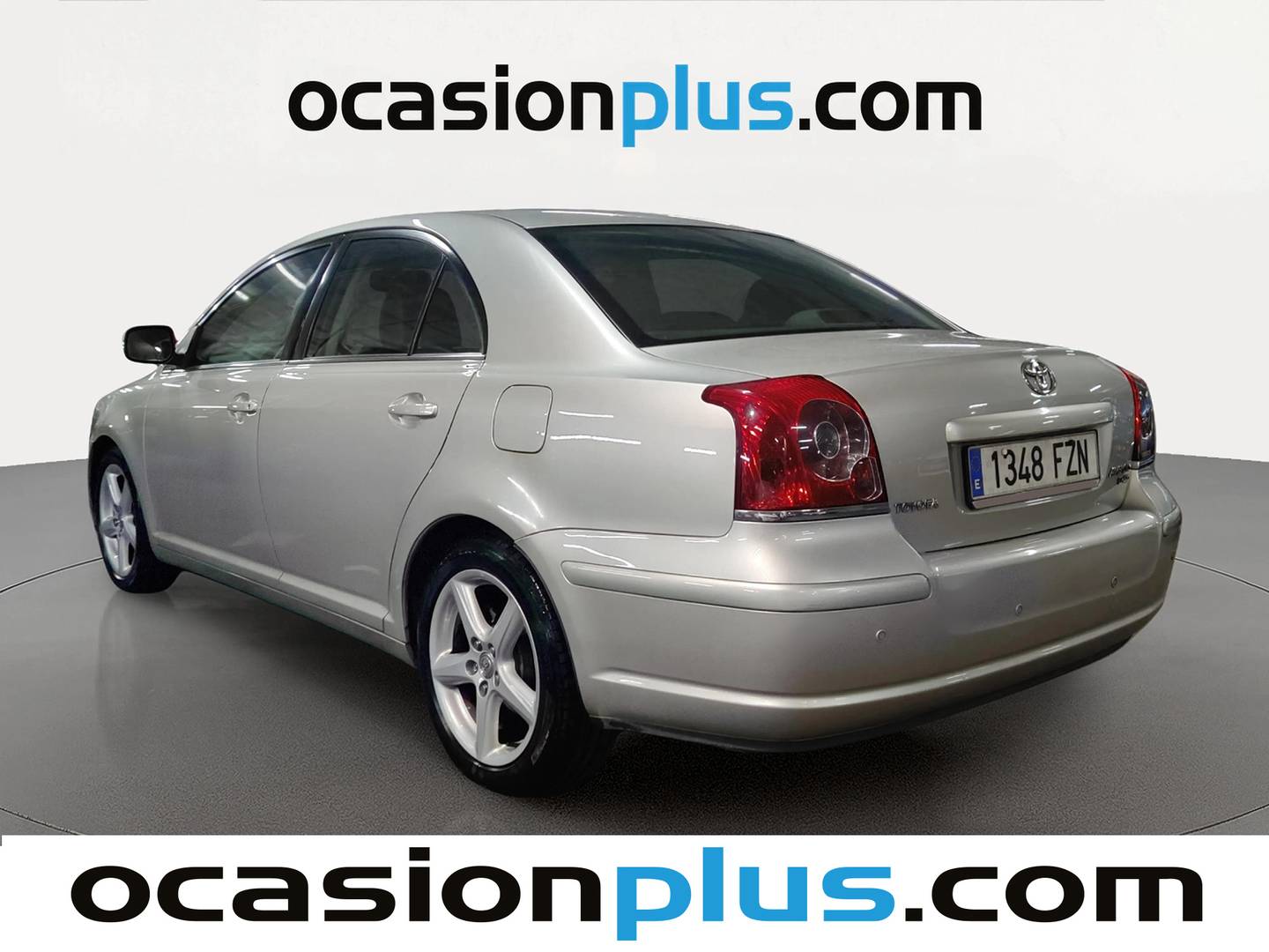 Foto trasera Toyota Avensis Toyota Avensis 2.2 D-4D Executive (150 CV) izquierda