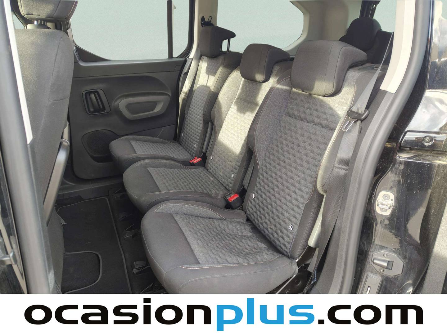 Foto Peugeot Rifter Peugeot Rifter BlueHDi 130 GT Long EAT8  (130 CV)