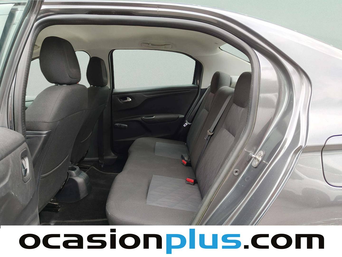 Foto asientos traseros Citroën C-Elysée Citroën C-Elysee HDi 90 Seduction (92 CV)