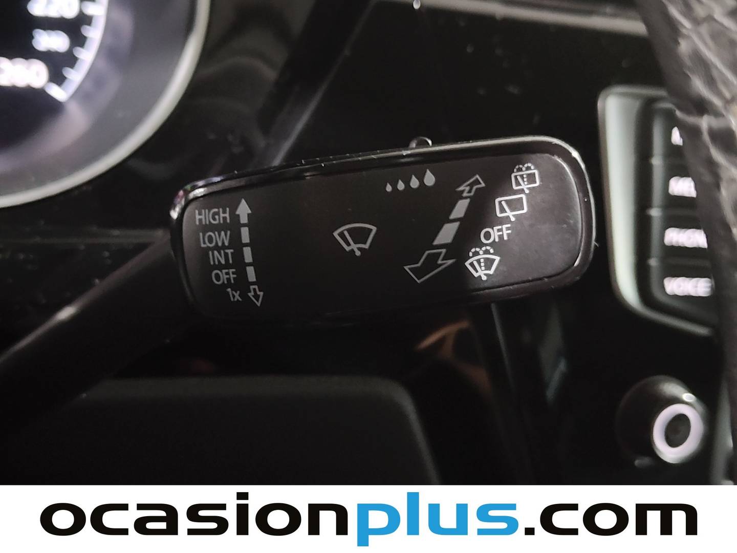 Foto Volkswagen Touran Volkswagen Touran Sport 2.0 TDI BMT  (150 CV) DSG