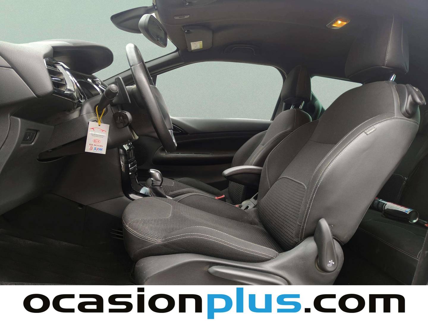 Foto asientos delanteros DS DS 3 DS DS3 1.2 PureTech EAT6 So Chic (110 CV)
