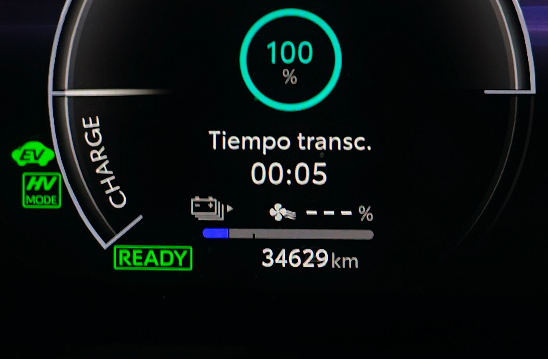 Toyota C-HR 220PH Advance - foto 11