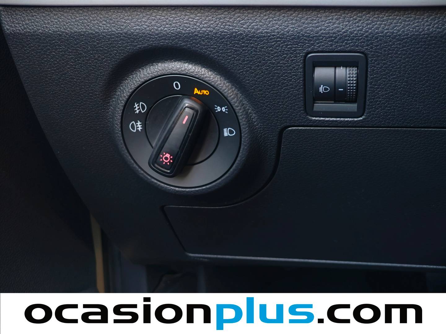 Foto Seat Ibiza SEAT Ibiza 1.0 MPI Reference XL 59 kW (80 CV)