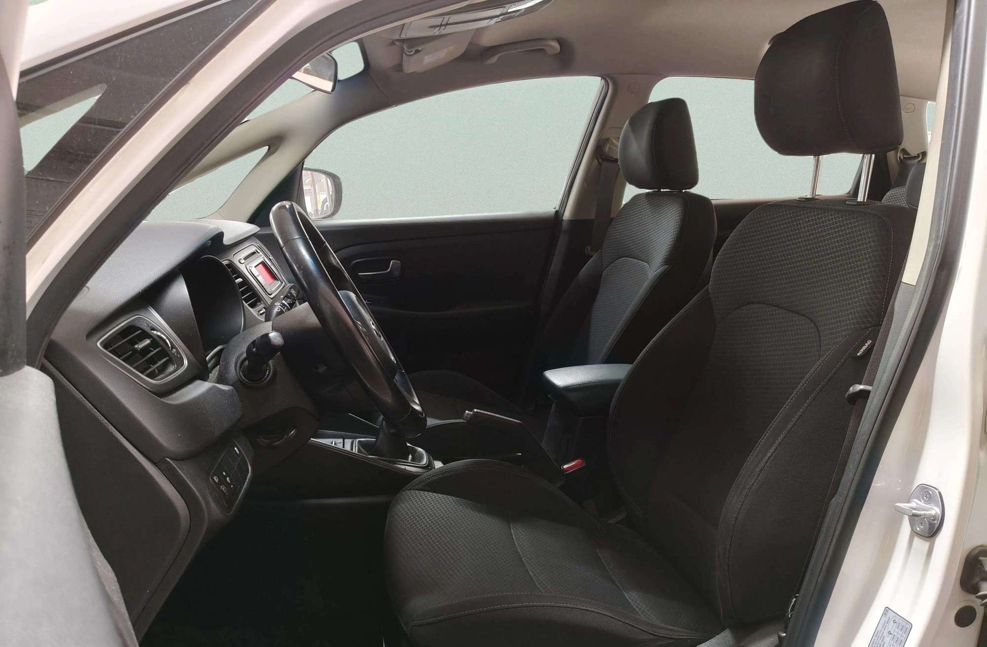 Kia Carens 1.6 GDi Concept - foto 10