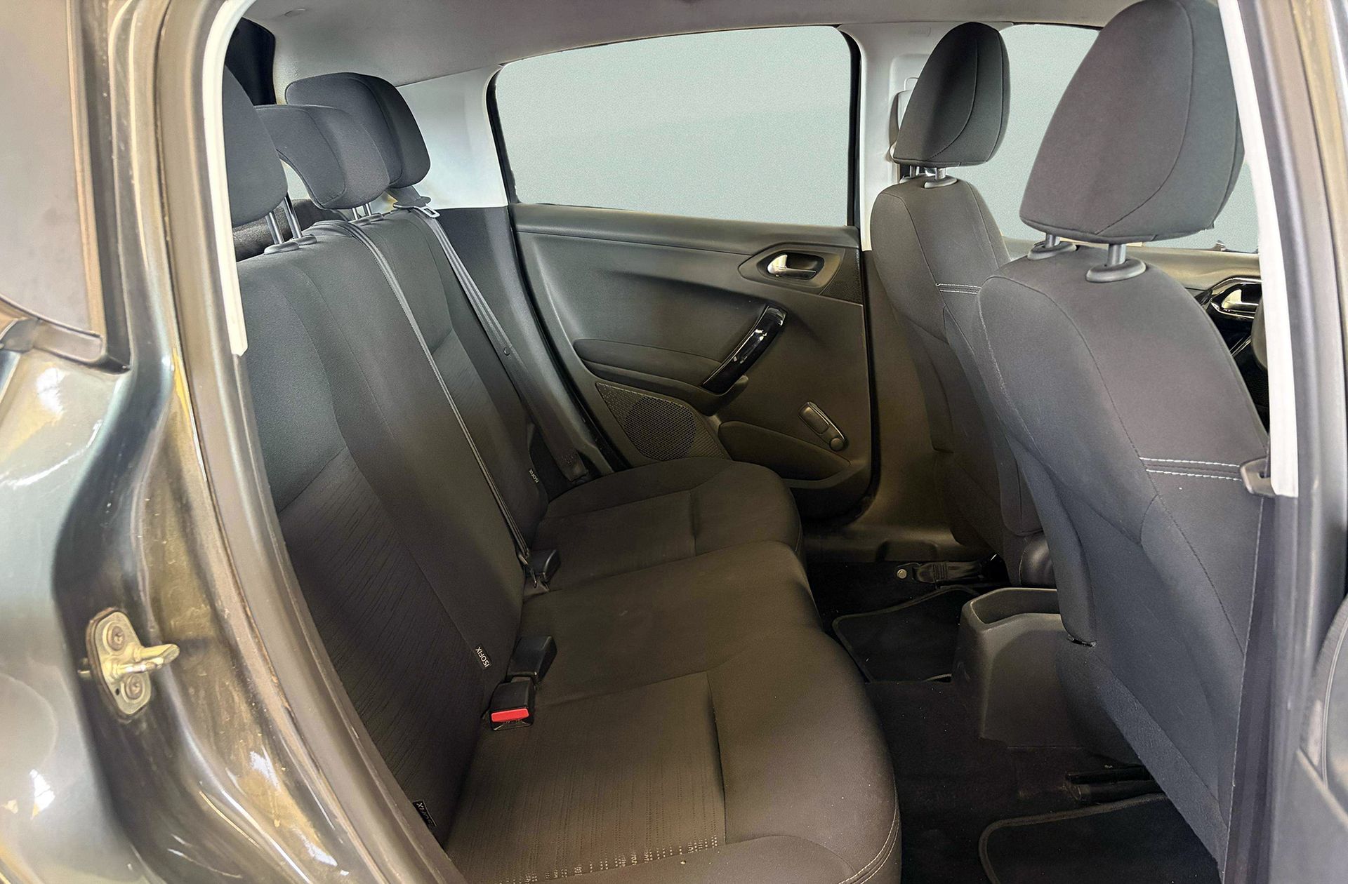 Peugeot 208 1.4 HDi Business Line - foto 12