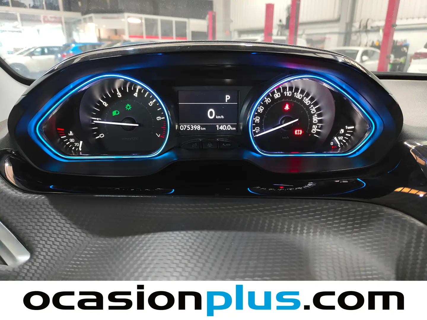 Foto Peugeot 2008 Peugeot 2008 PureTech 110 S&S Allure EAT6 (110 CV)