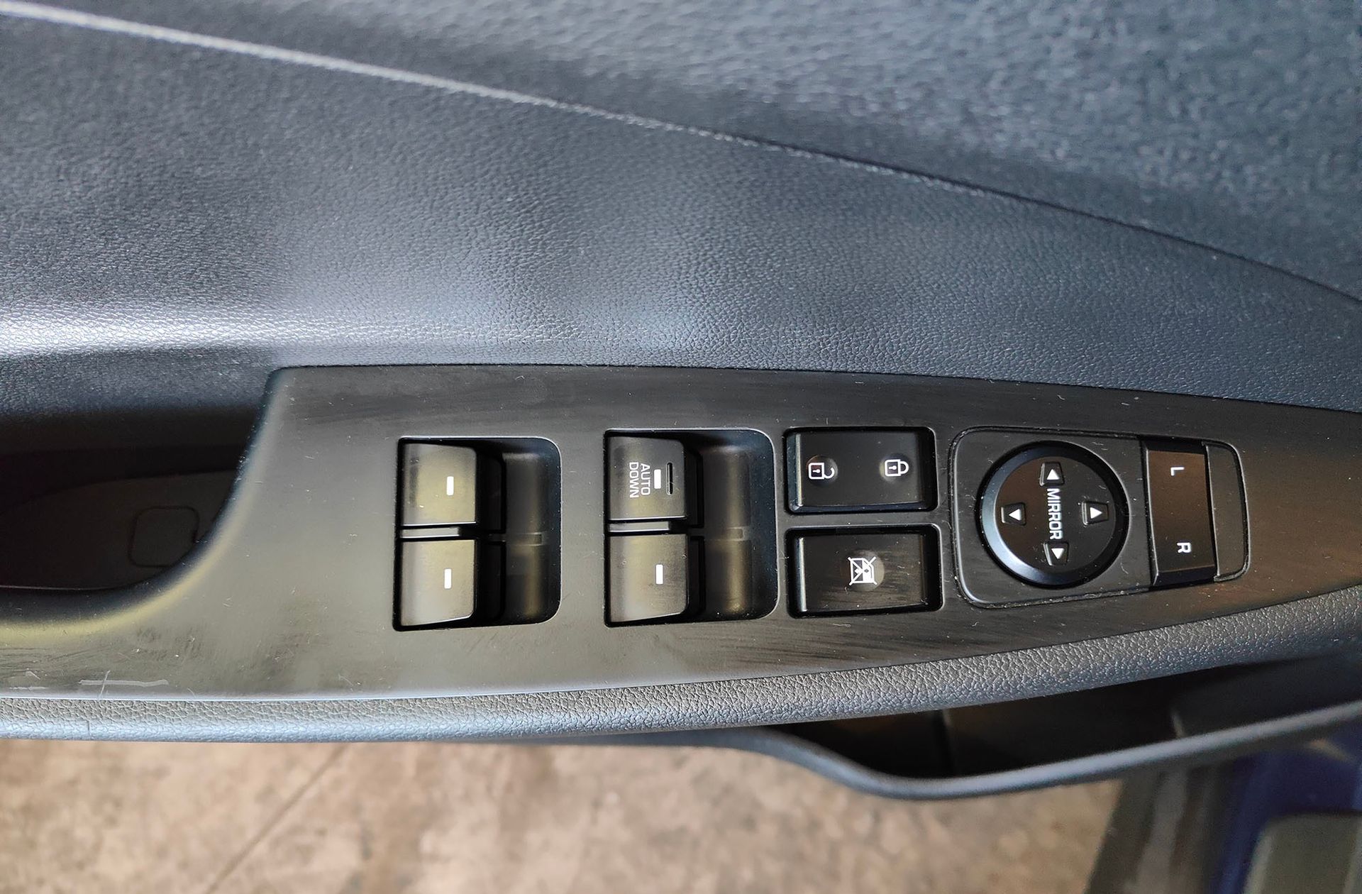 Hyundai Tucson 1.6 GDI BlueDrive Essence 4x2 - foto 31