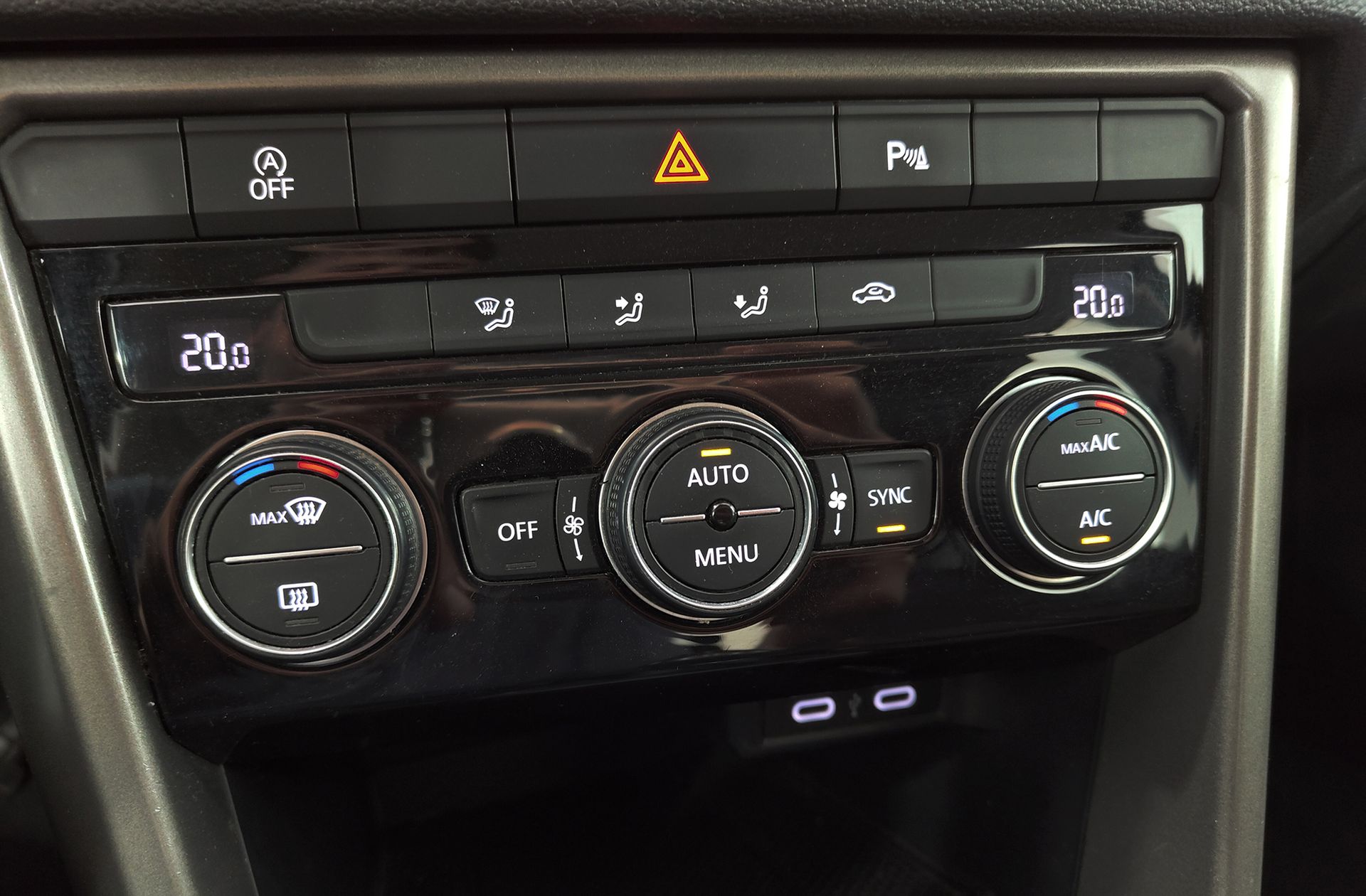 Volkswagen T-Roc Advance 1.0 TSI - foto 29