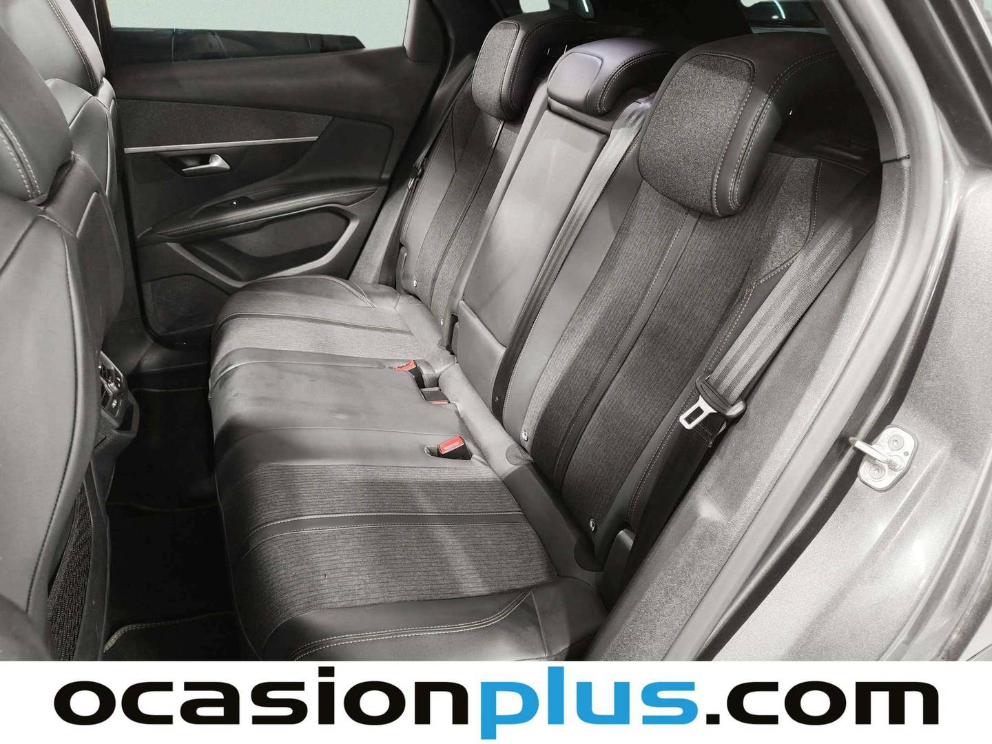 Foto asientos traseros Peugeot 3008 Peugeot 3008 PureTech 180 GT Line EAT8 (180 CV)