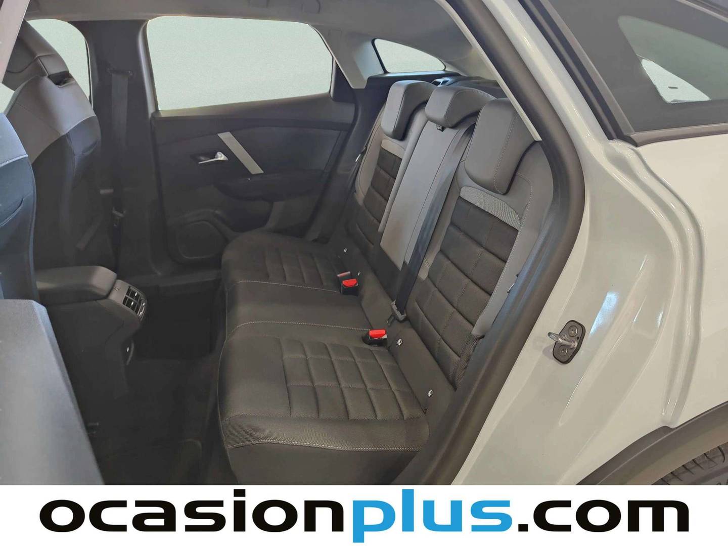 Foto asientos traseros Citroën C4 Citroën C4 Hybrid 145 Business Edition e-DCS6 (145 CV)